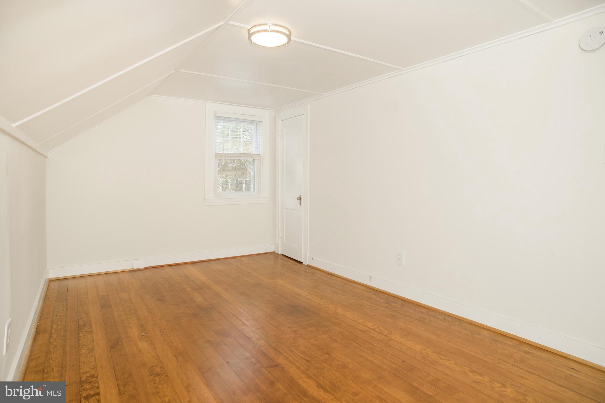 EASTPORT - Residential Lease