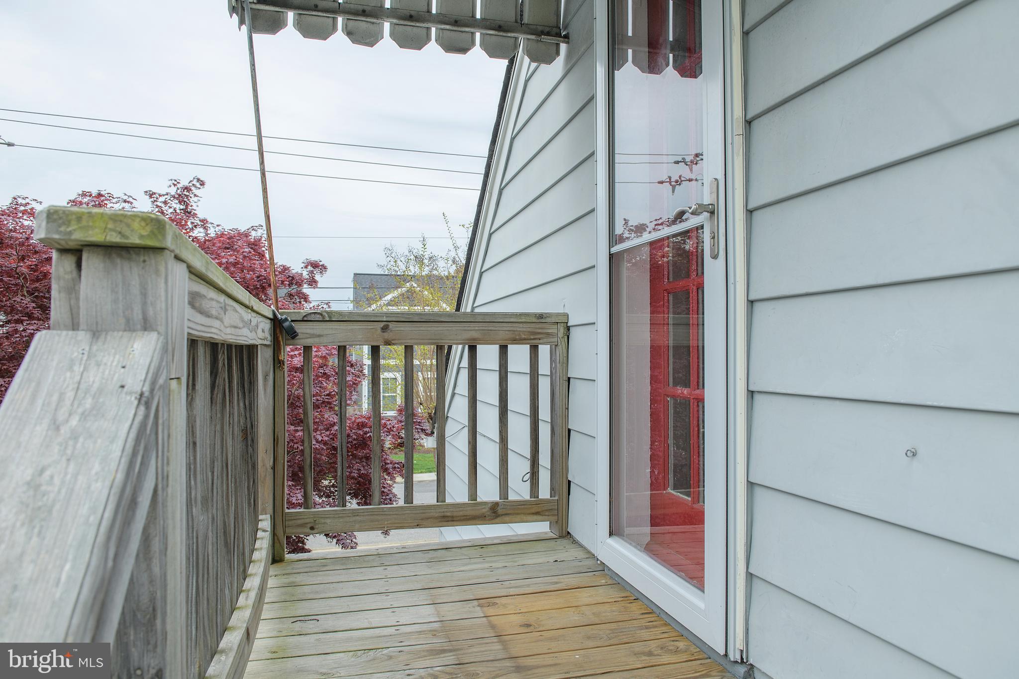 EASTPORT - Residential Lease