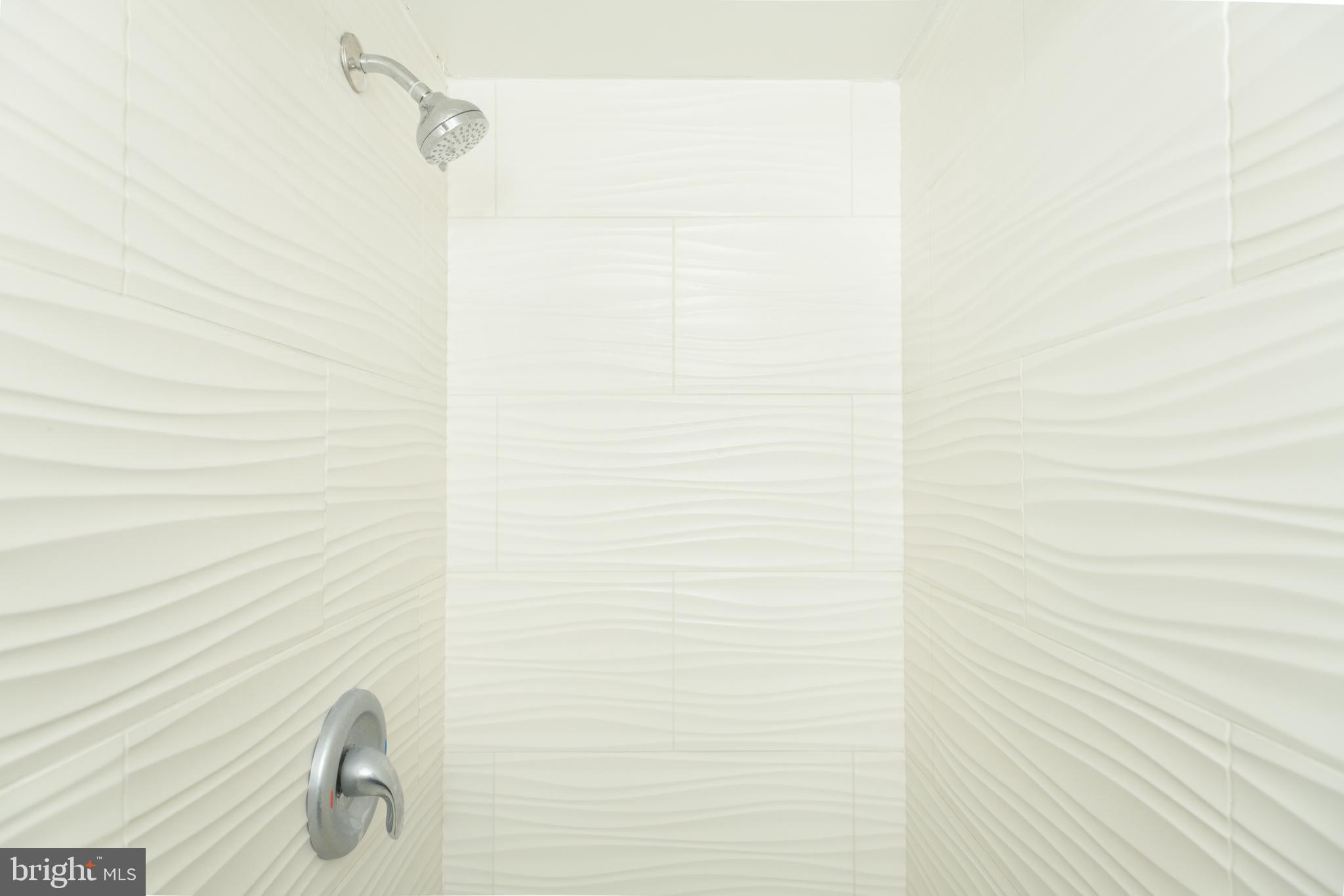 EASTPORT - Residential Lease