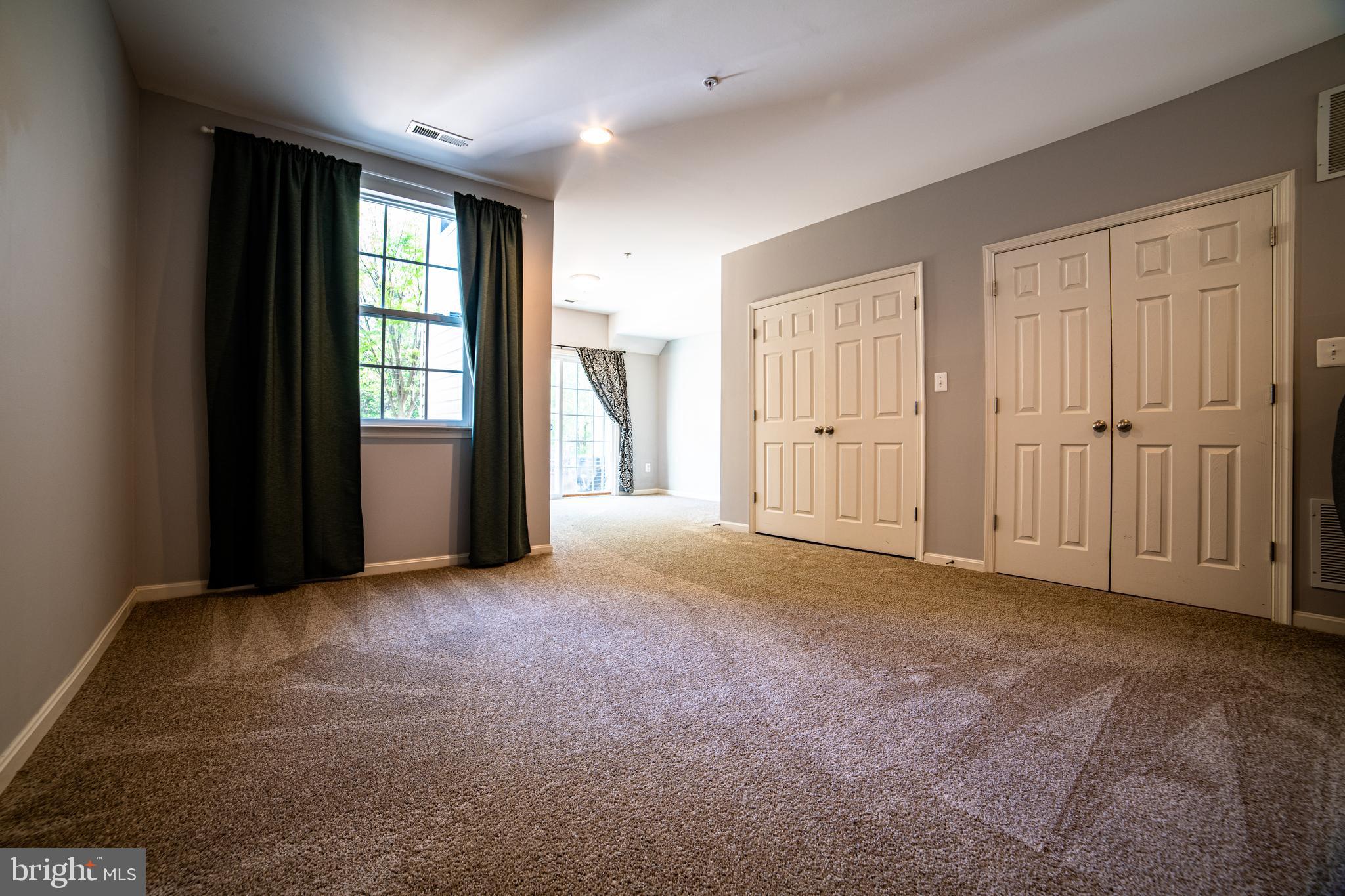 BALLENGER CREEK CENTER POND - Residential