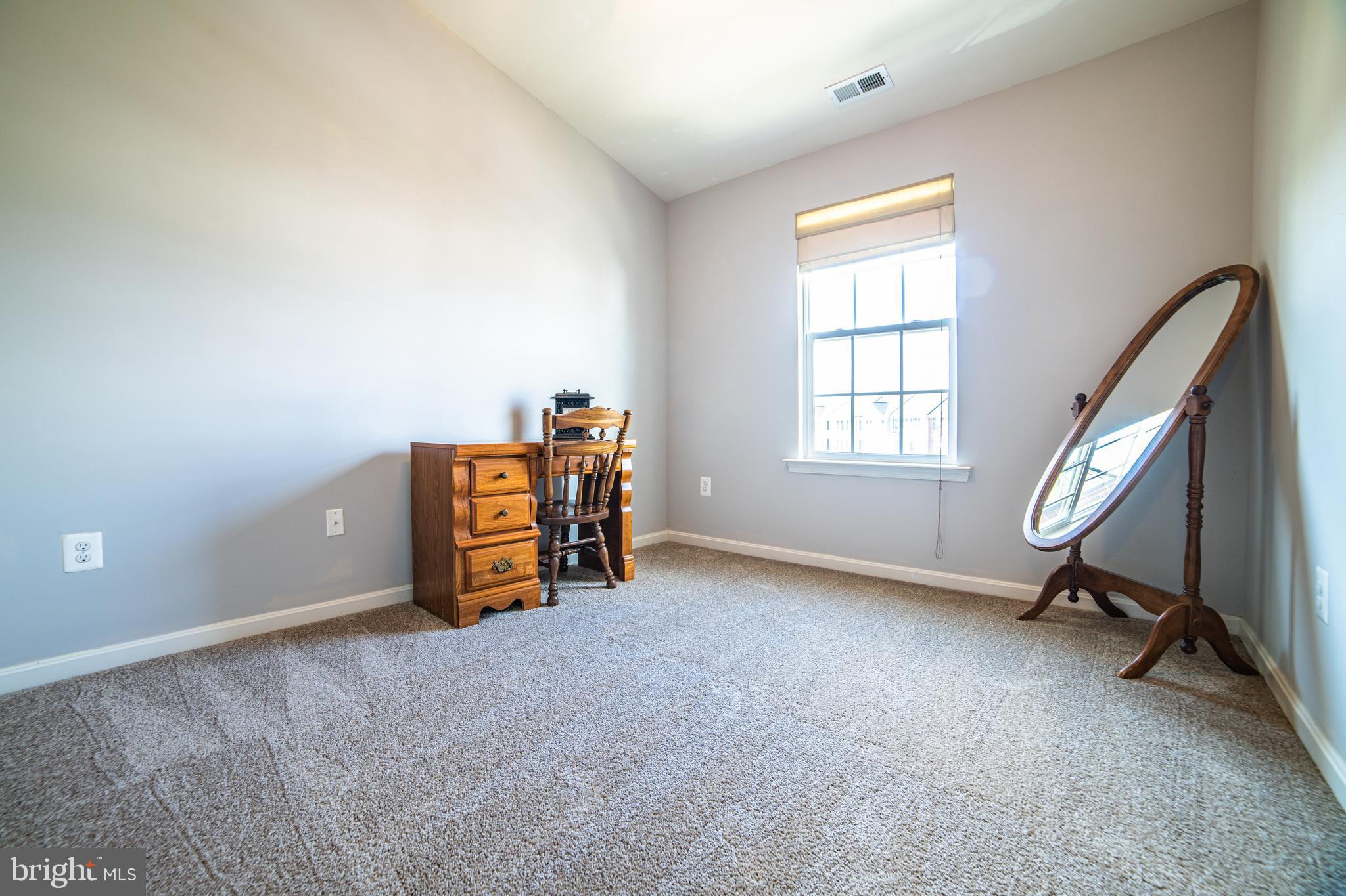 BALLENGER CREEK CENTER POND - Residential