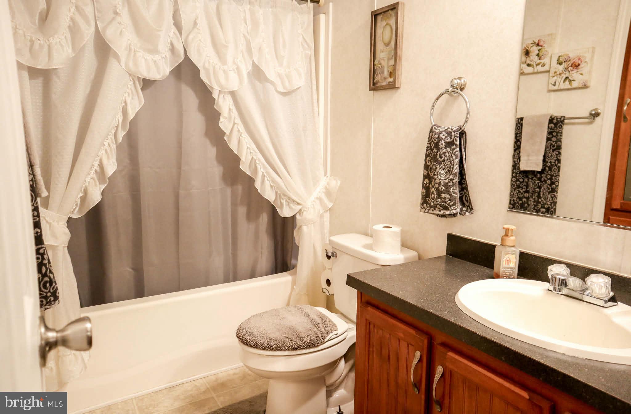 SHERWOOD FOREST - Residential