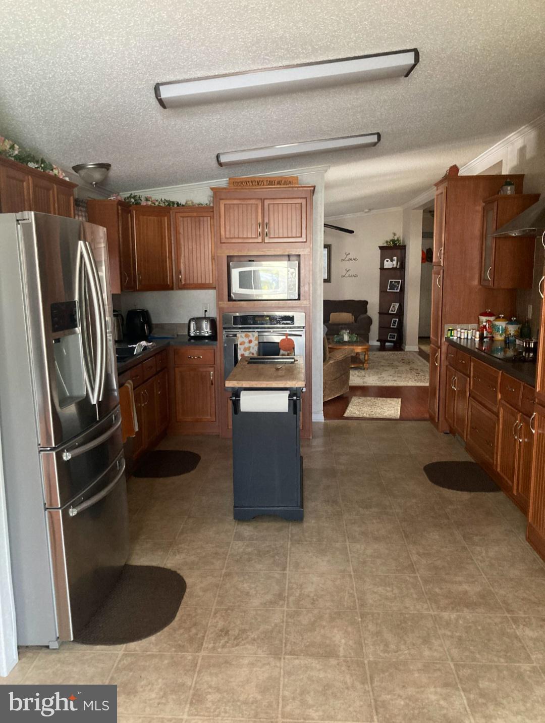 SHERWOOD FOREST - Residential