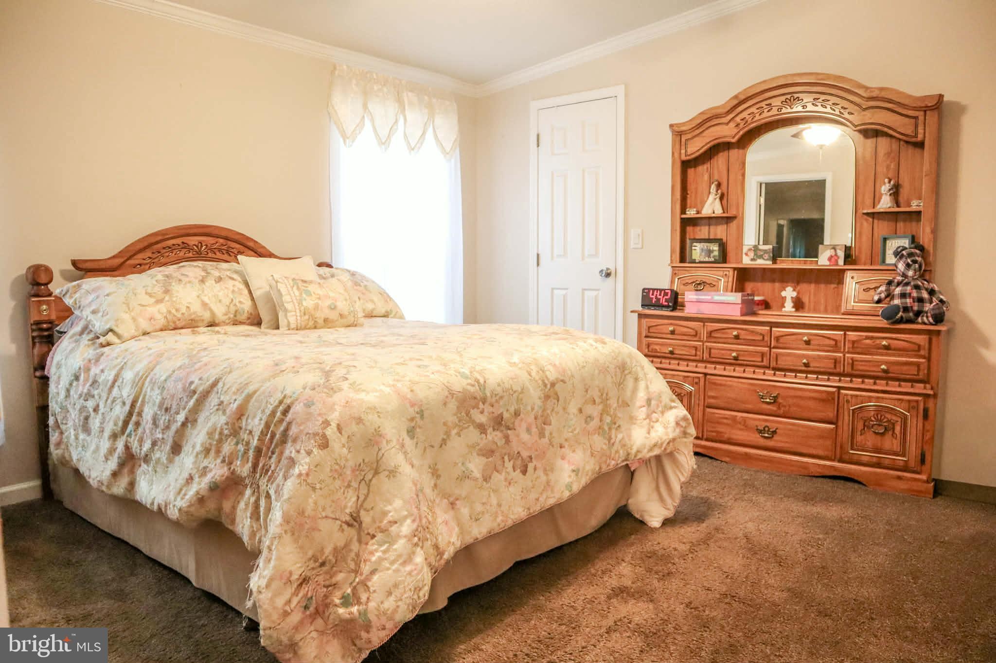 SHERWOOD FOREST - Residential