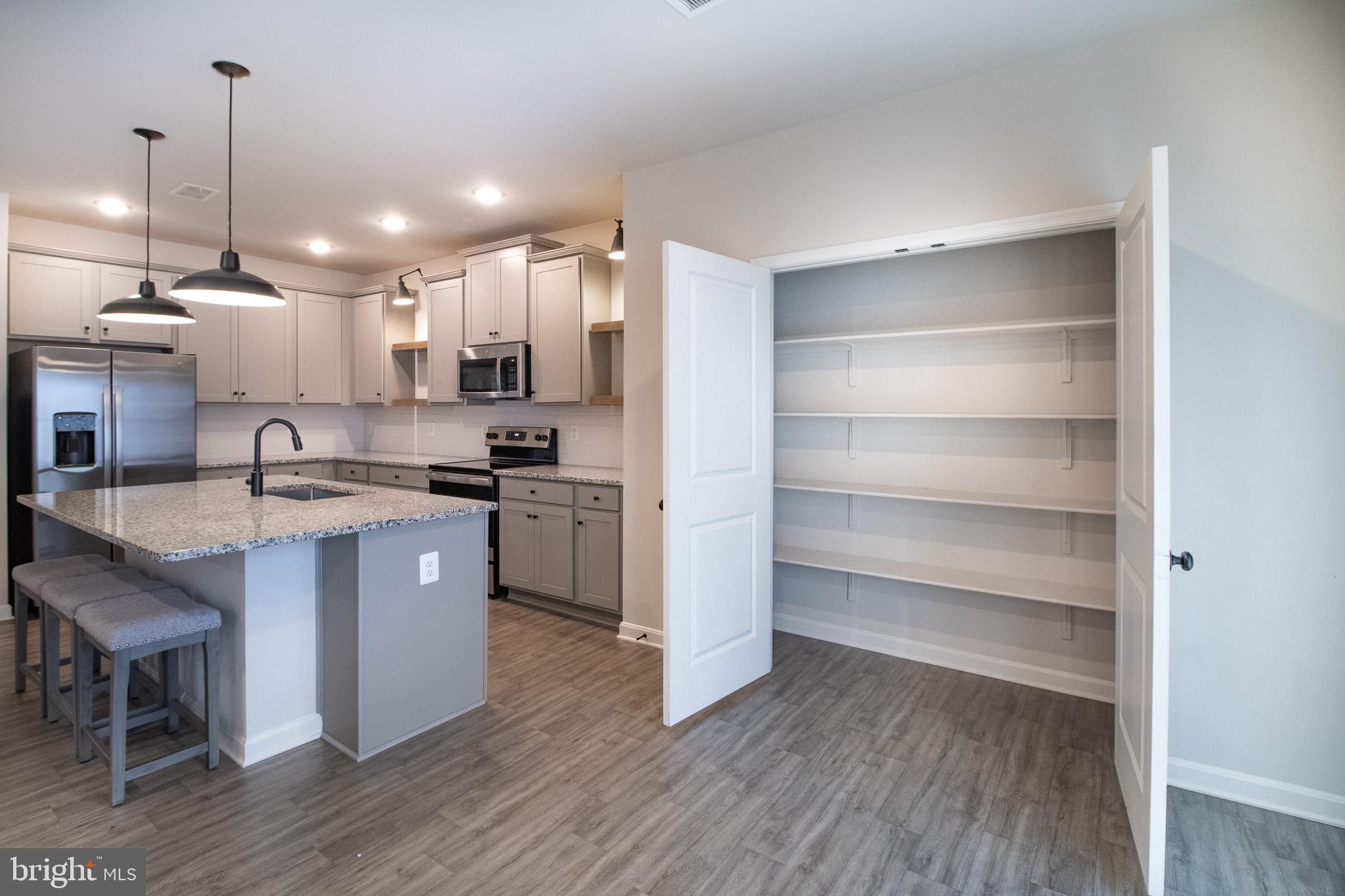 DILLON FARM - Residential