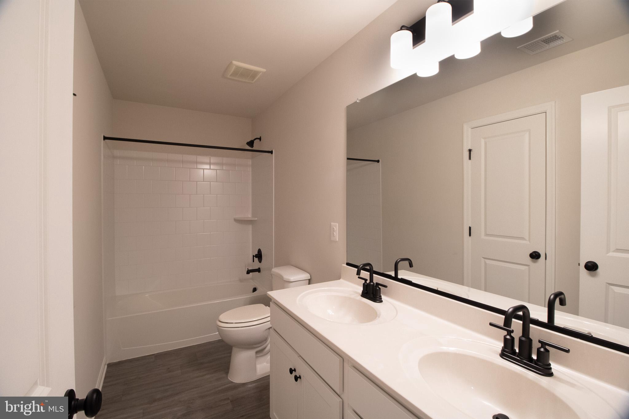 DILLON FARM - Residential