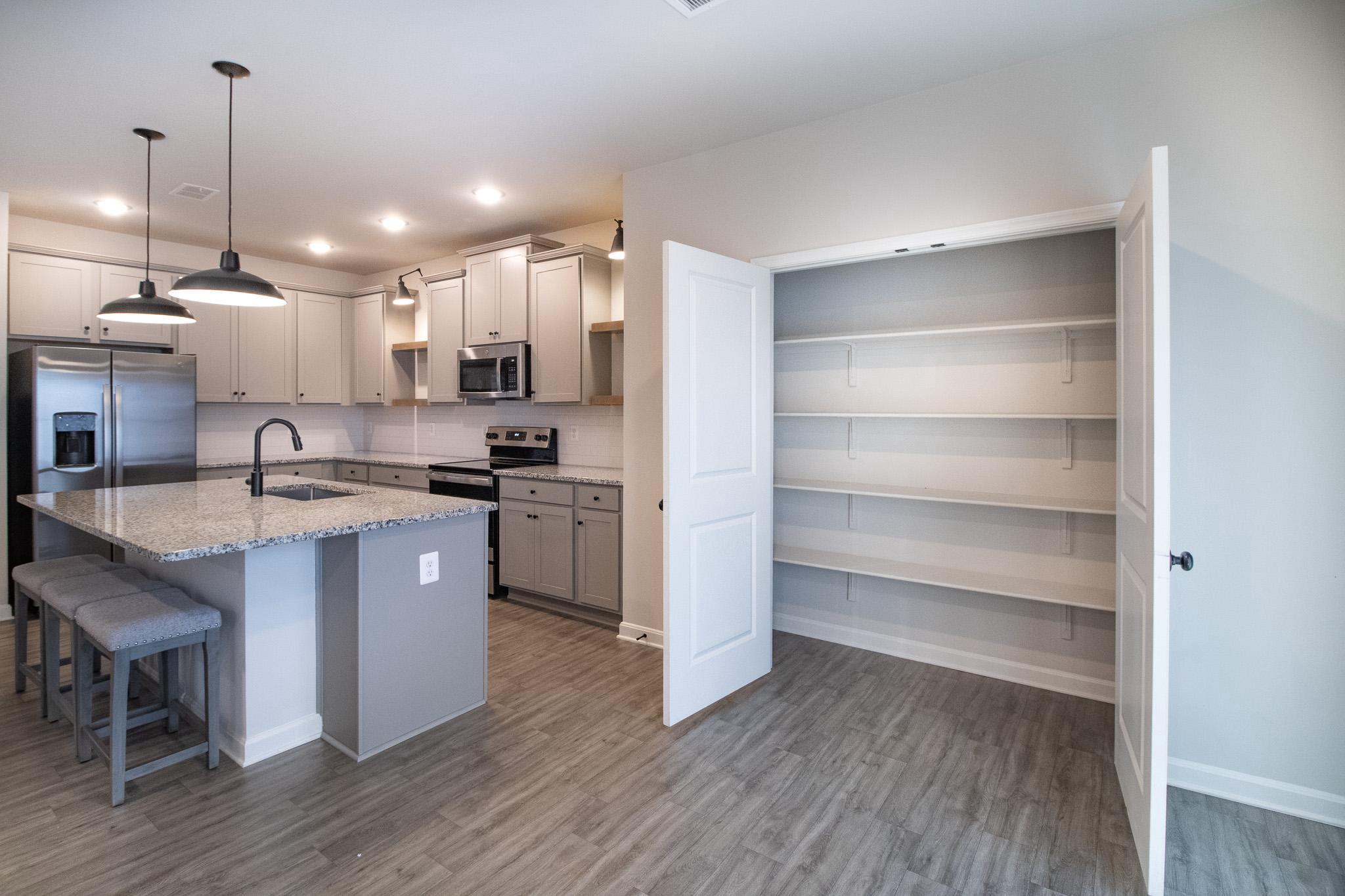 DILLON FARM - Residential