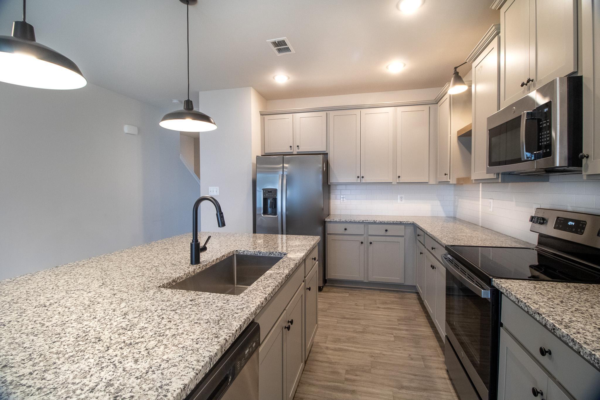 DILLON FARM - Residential