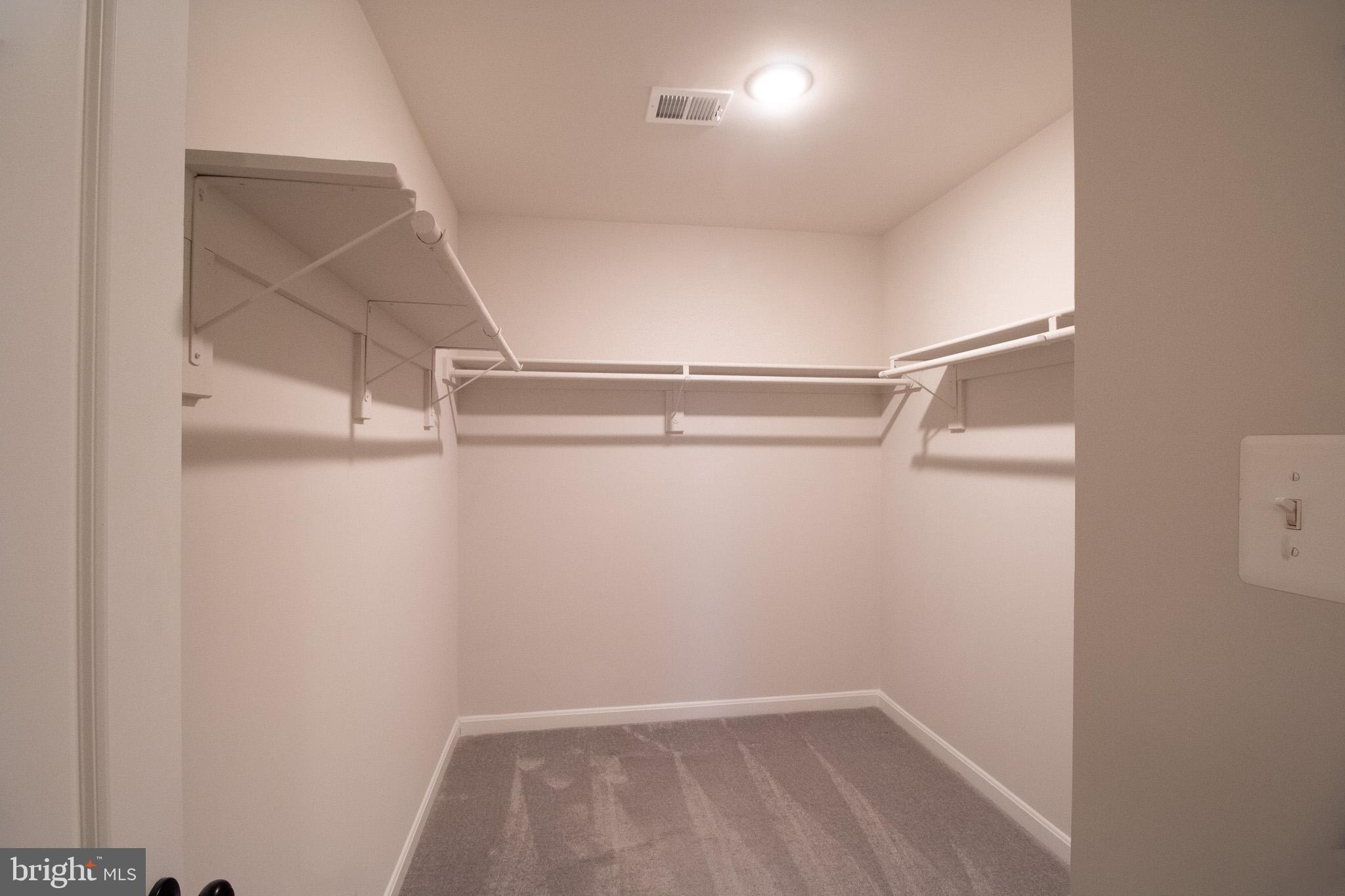 DILLON FARM - Residential