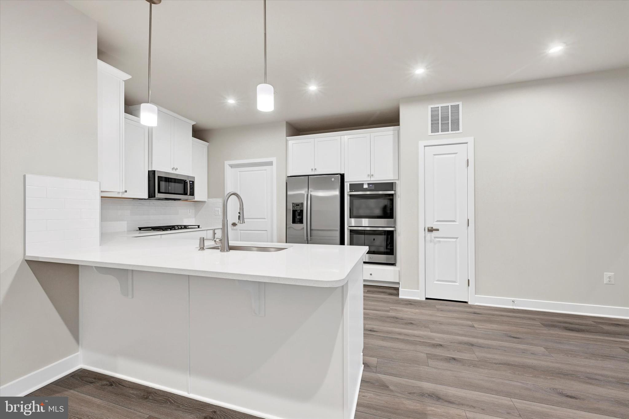 3523 JOYLYNNE WAY 9C SPEC