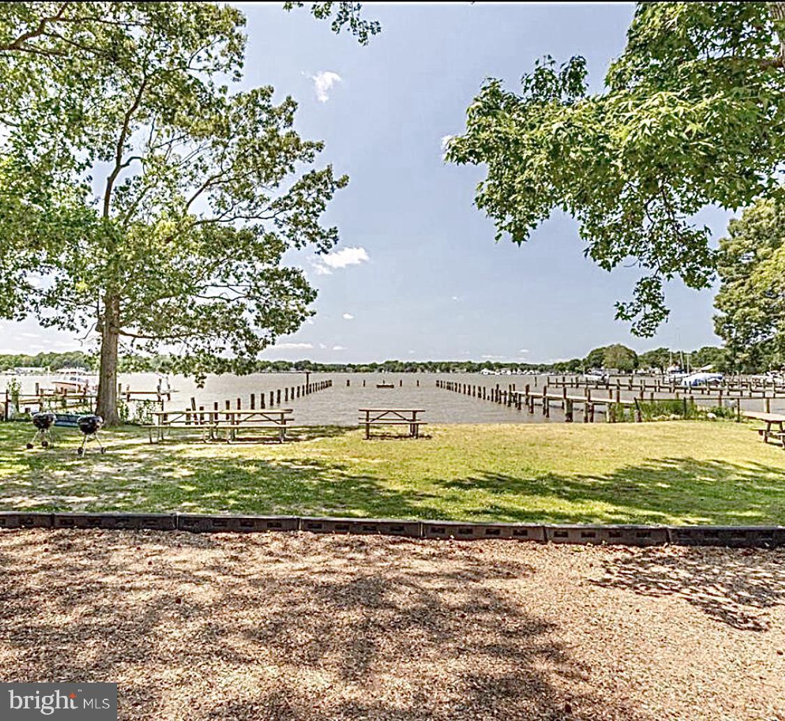 AVALON SHORES - Residential