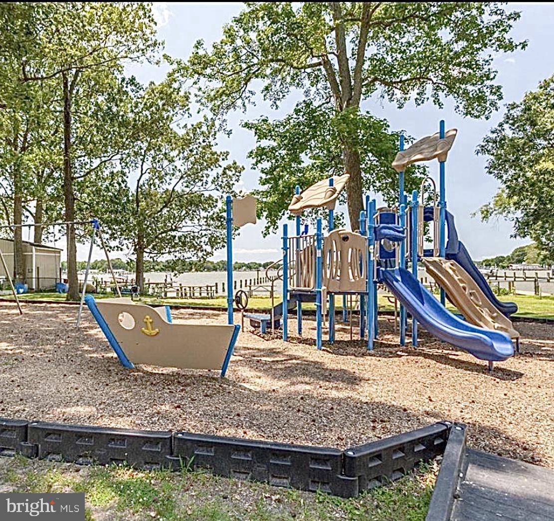 AVALON SHORES - Residential