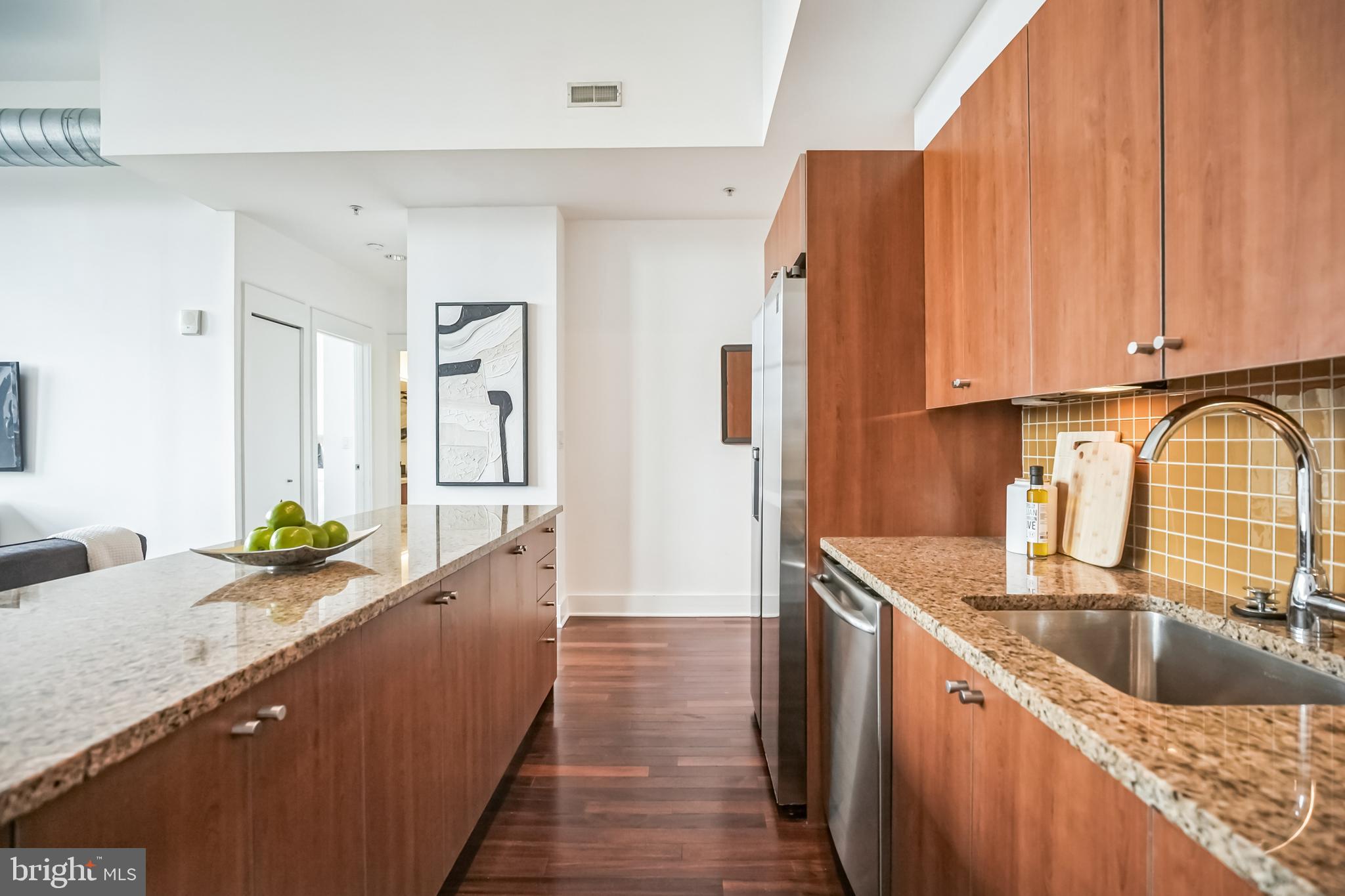 WASHINGTON SQ WEST - Residential