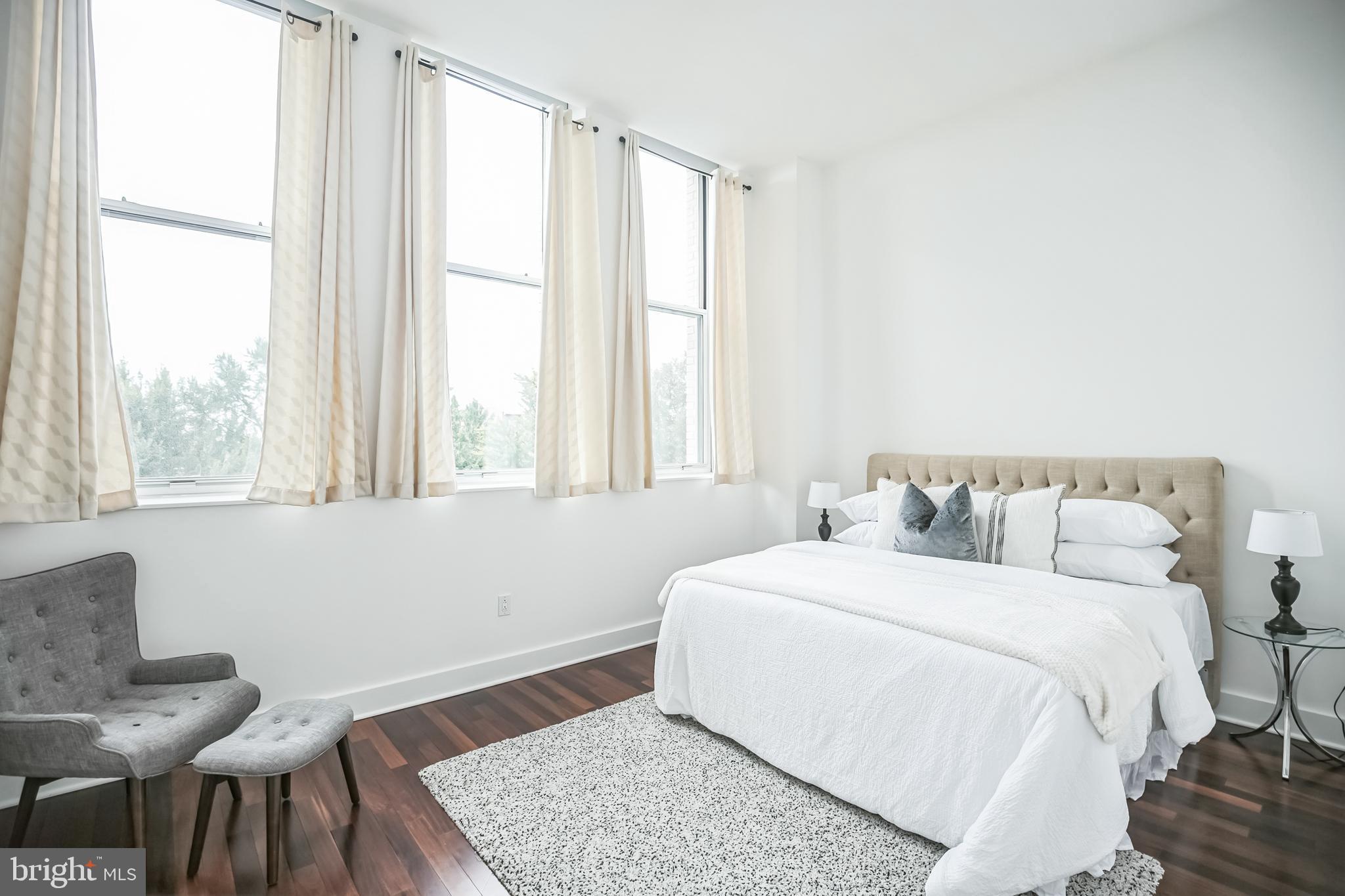 WASHINGTON SQ WEST - Residential