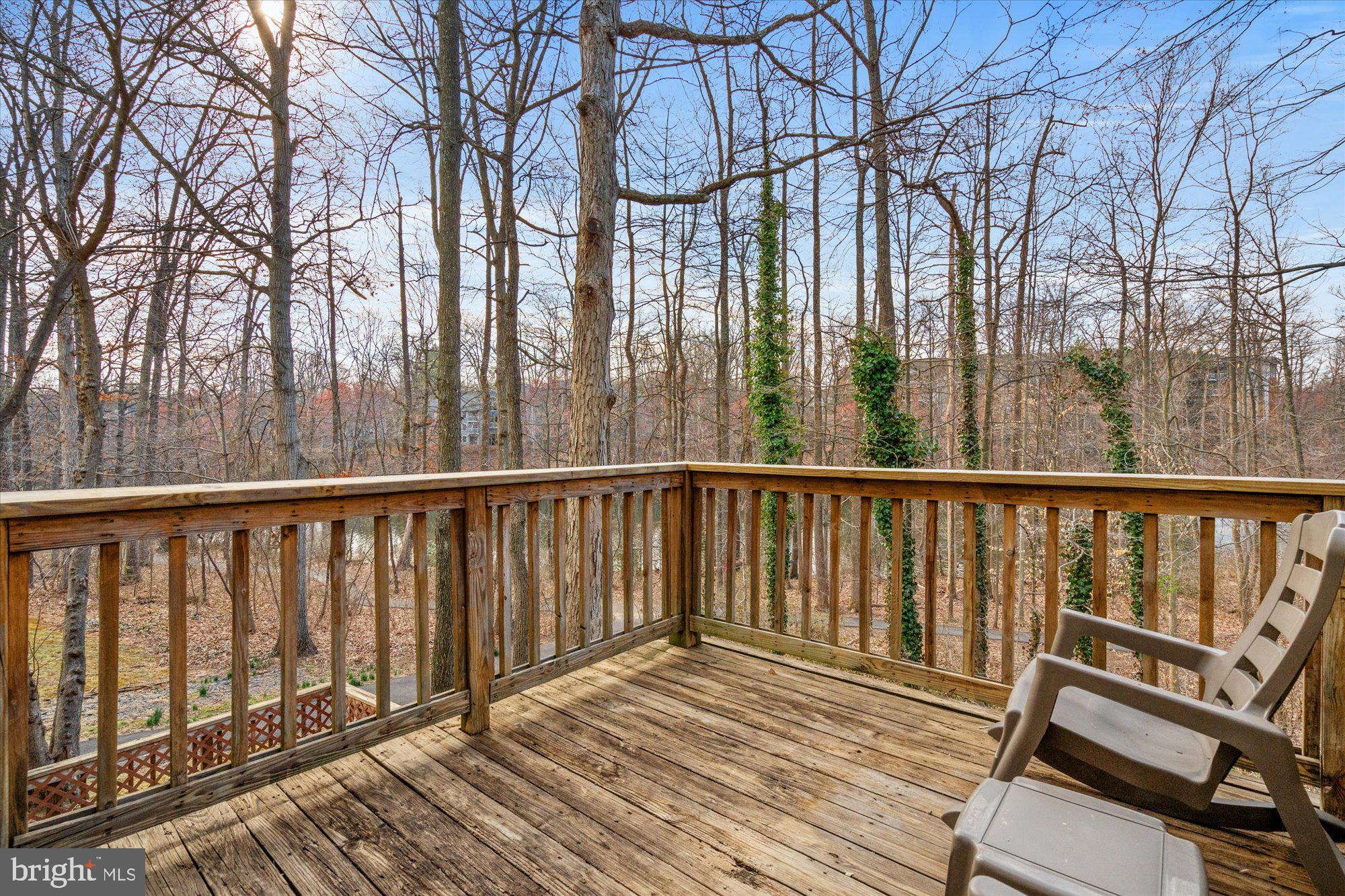 FAIR LAKES - Residential