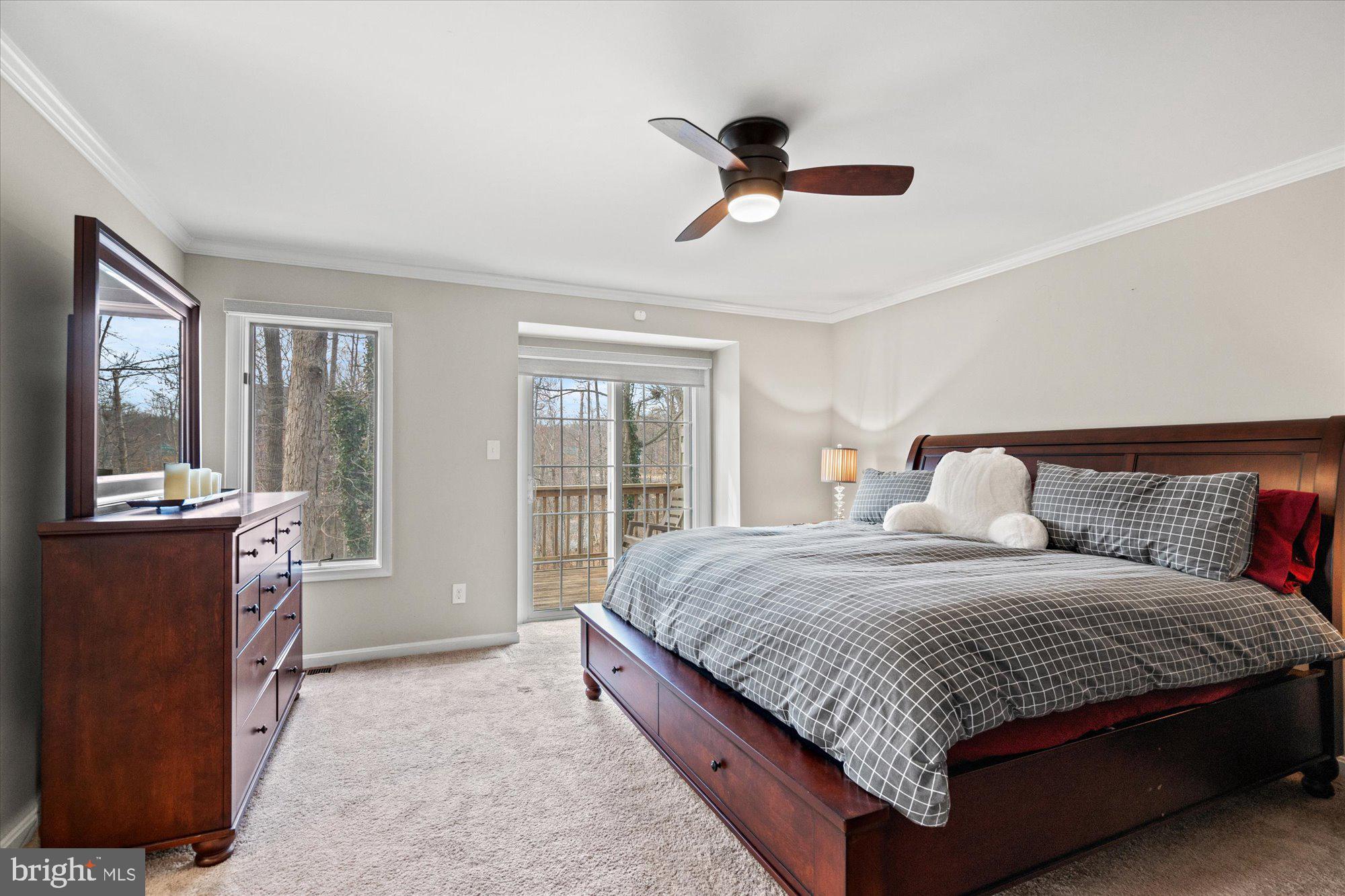 FAIR LAKES - Residential