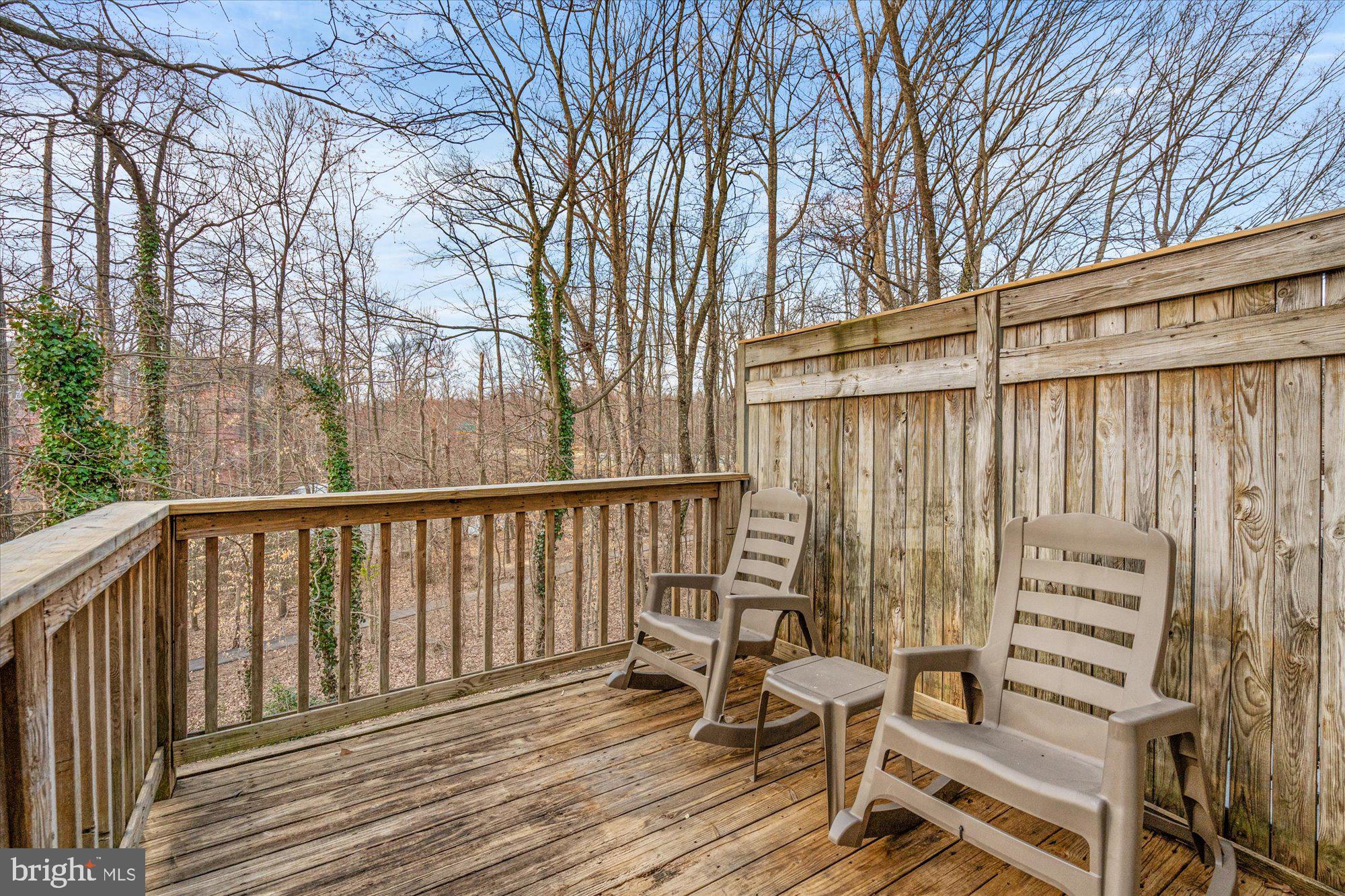 FAIR LAKES - Residential