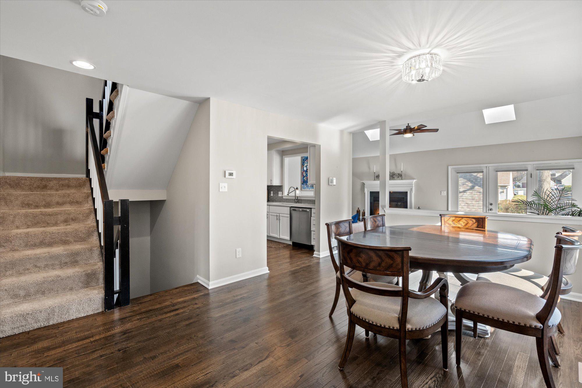 FAIR LAKES - Residential