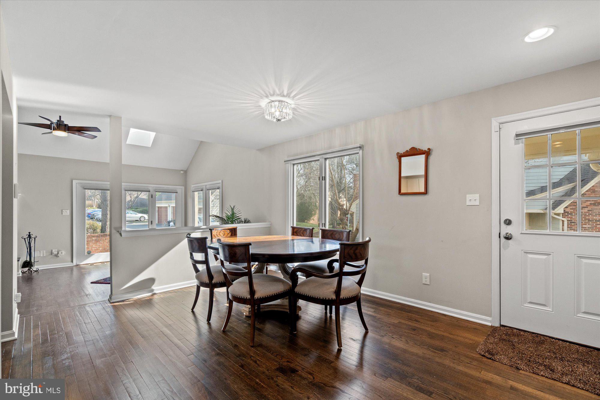 FAIR LAKES - Residential