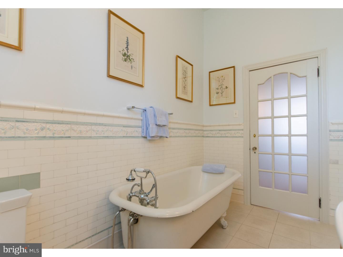 WASHINGTON SQ - Residential