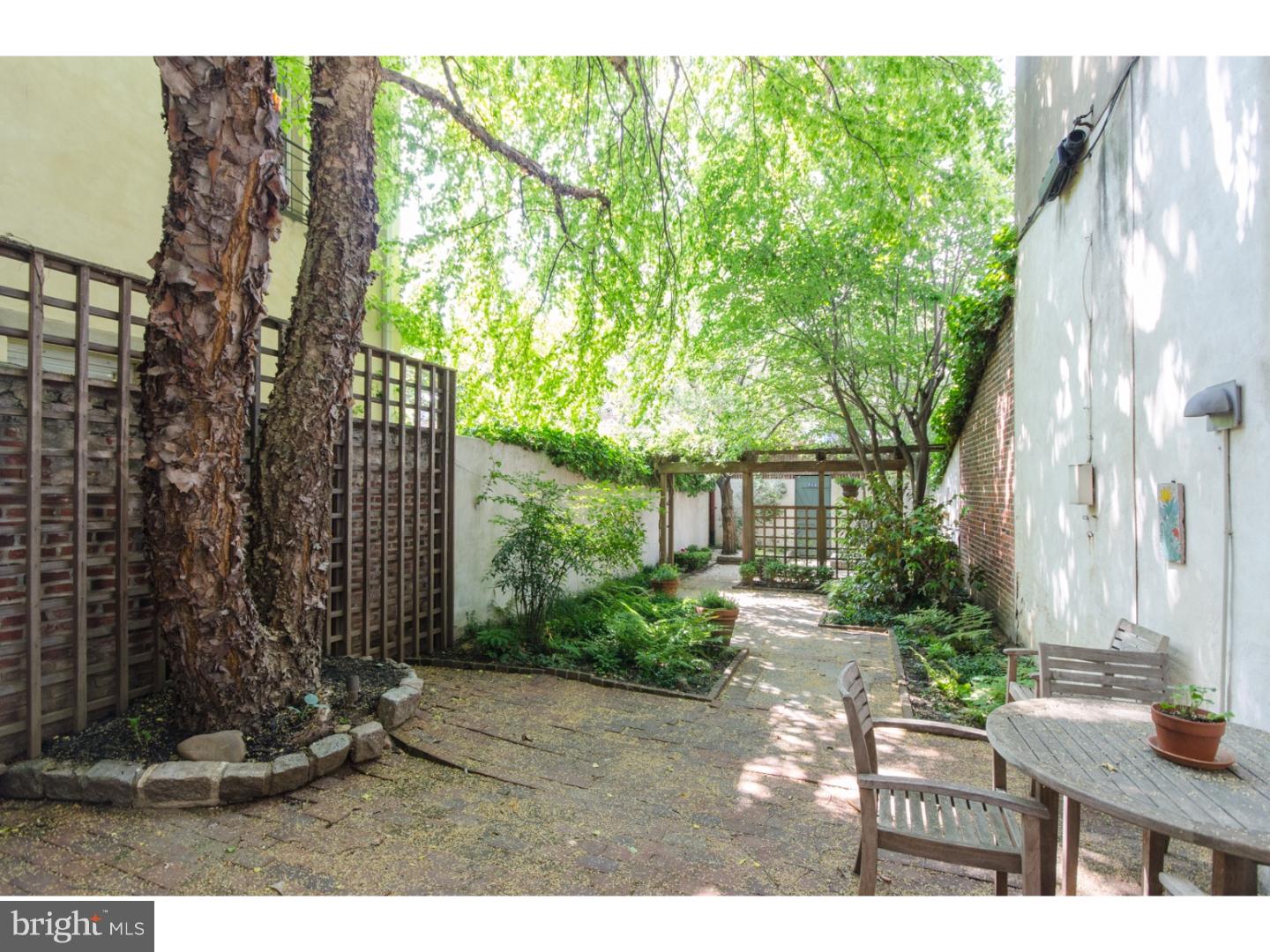 WASHINGTON SQ - Residential