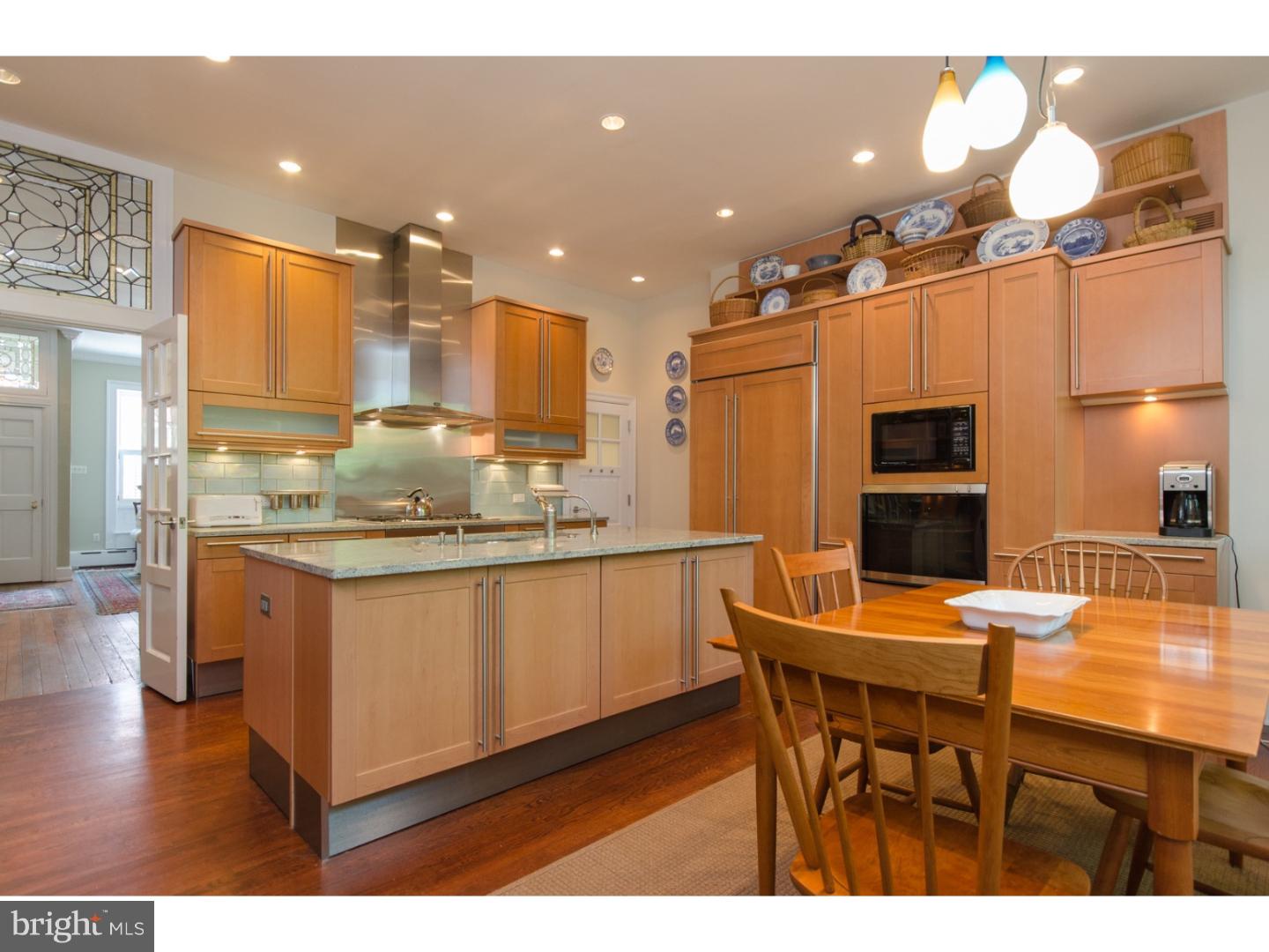 WASHINGTON SQ - Residential