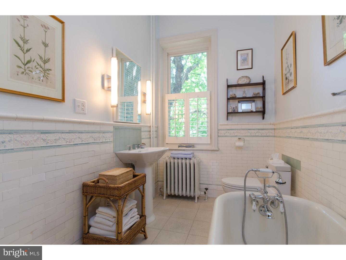 WASHINGTON SQ - Residential