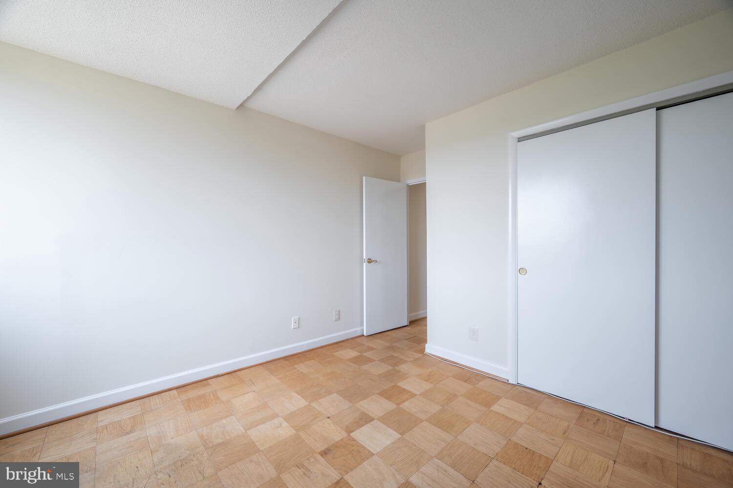 MARINA TOWERS - Residential Lease