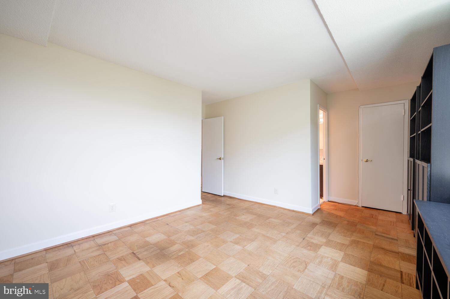 MARINA TOWERS - Residential Lease