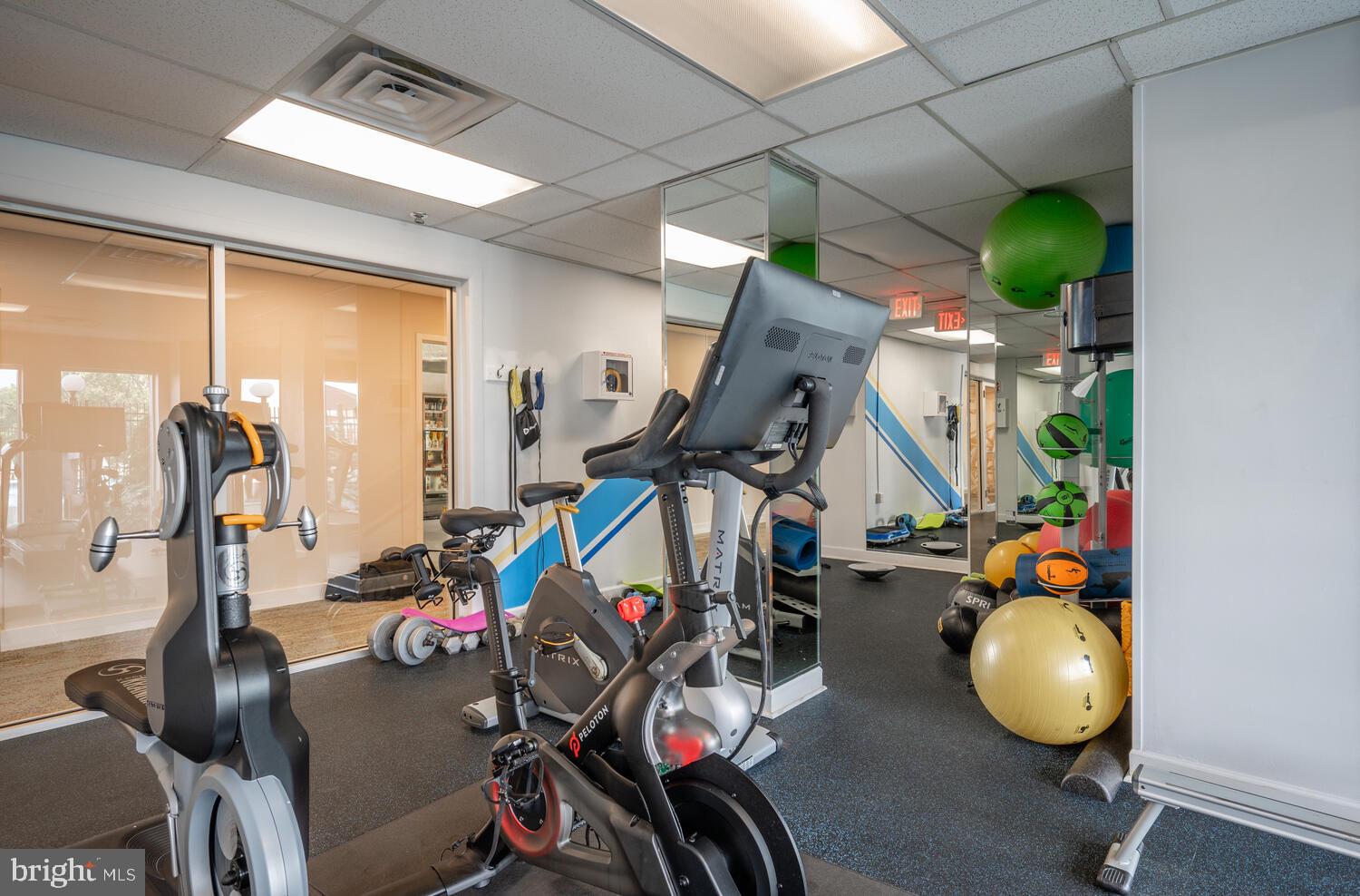 MARINA TOWERS - Residential Lease