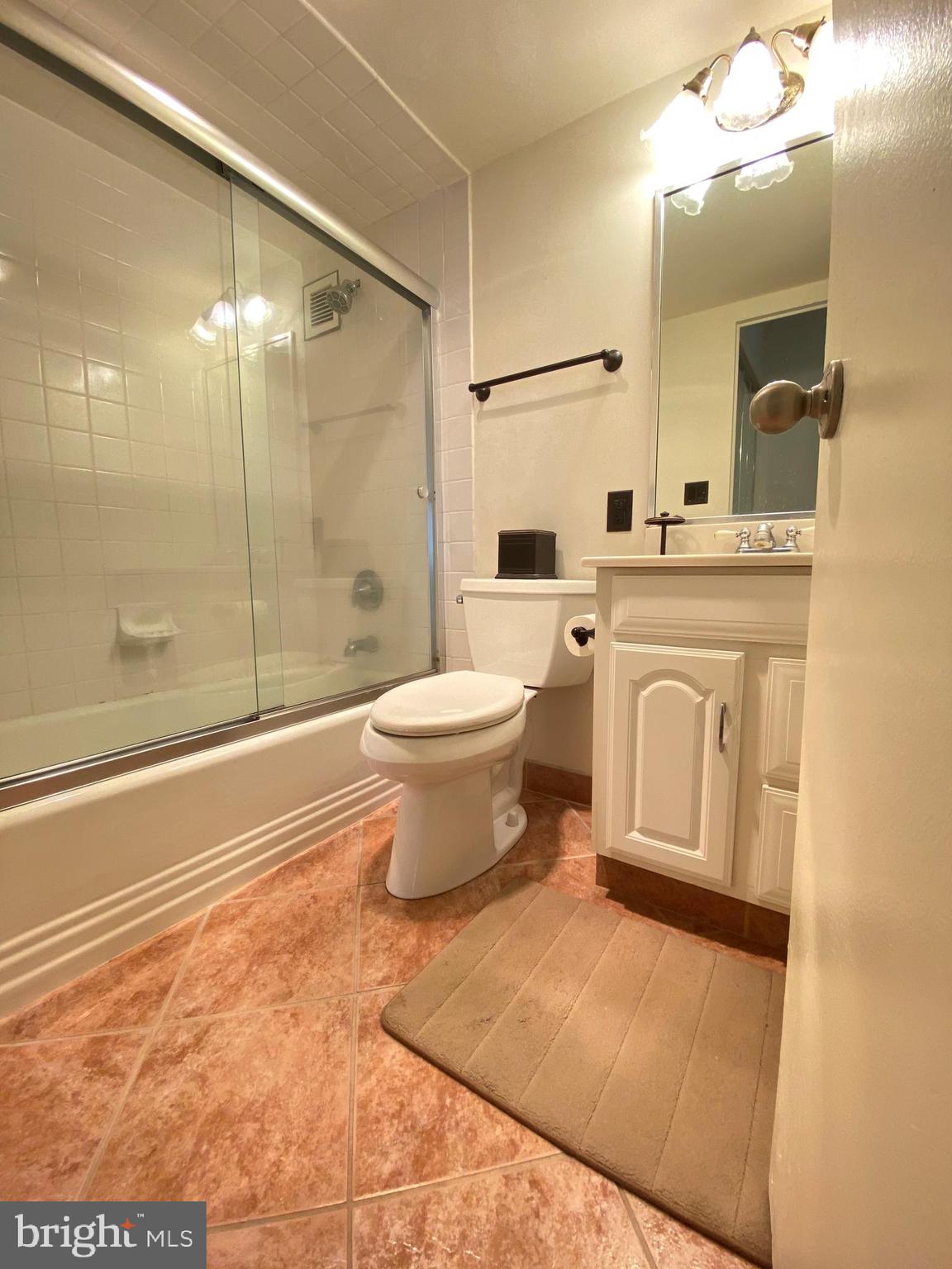 SOCIETY HILL - Residential Lease