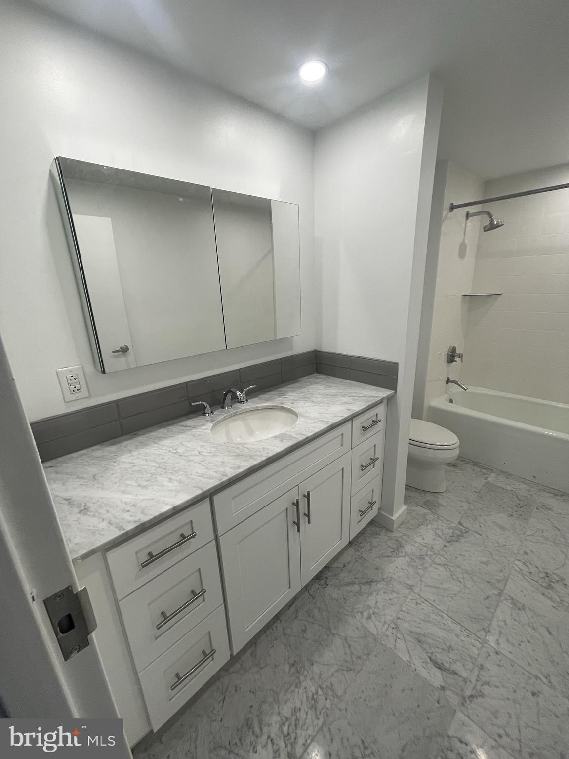 RITTENHOUSE SQUARE - Residential Lease