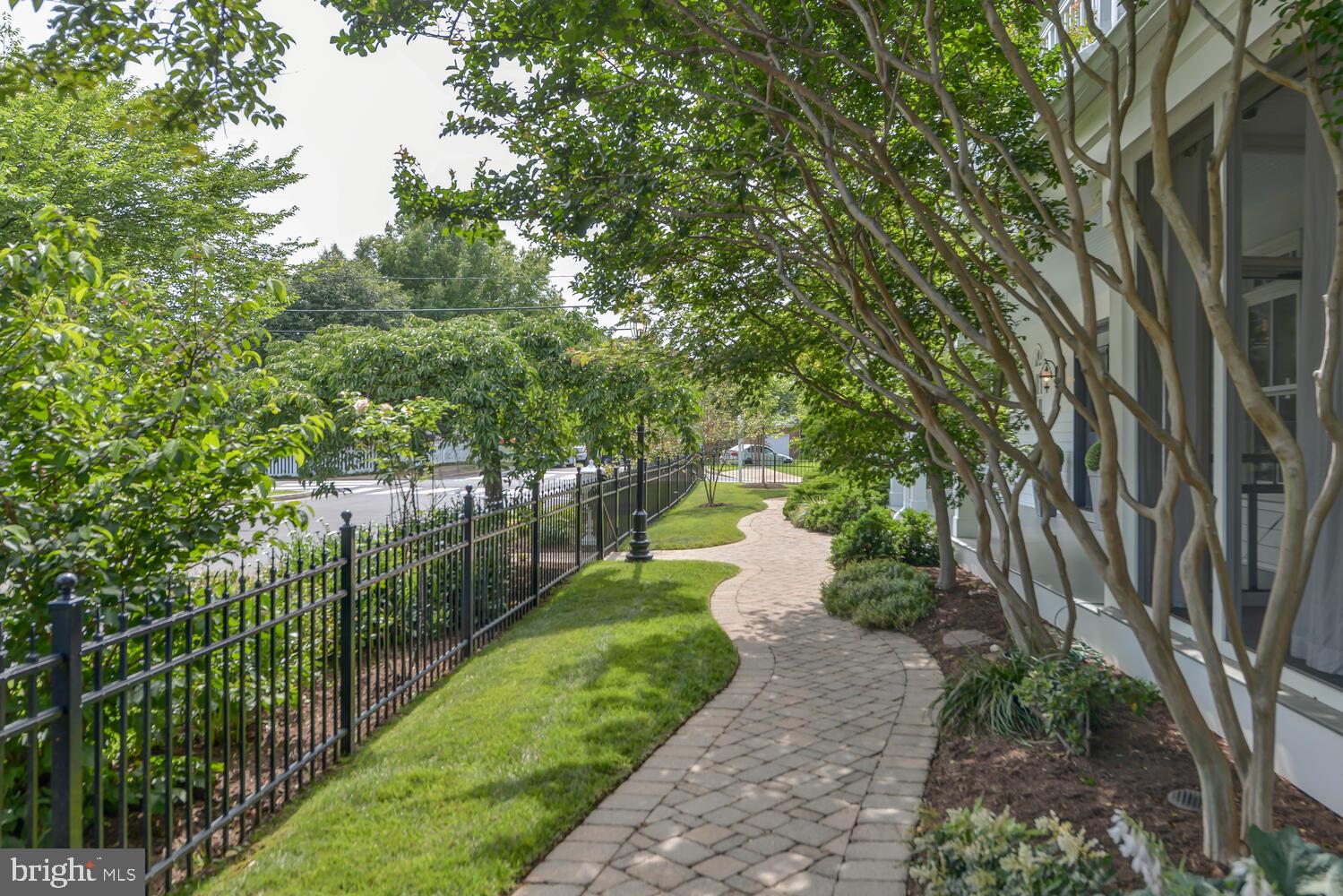 CHERRYDALE - Residential