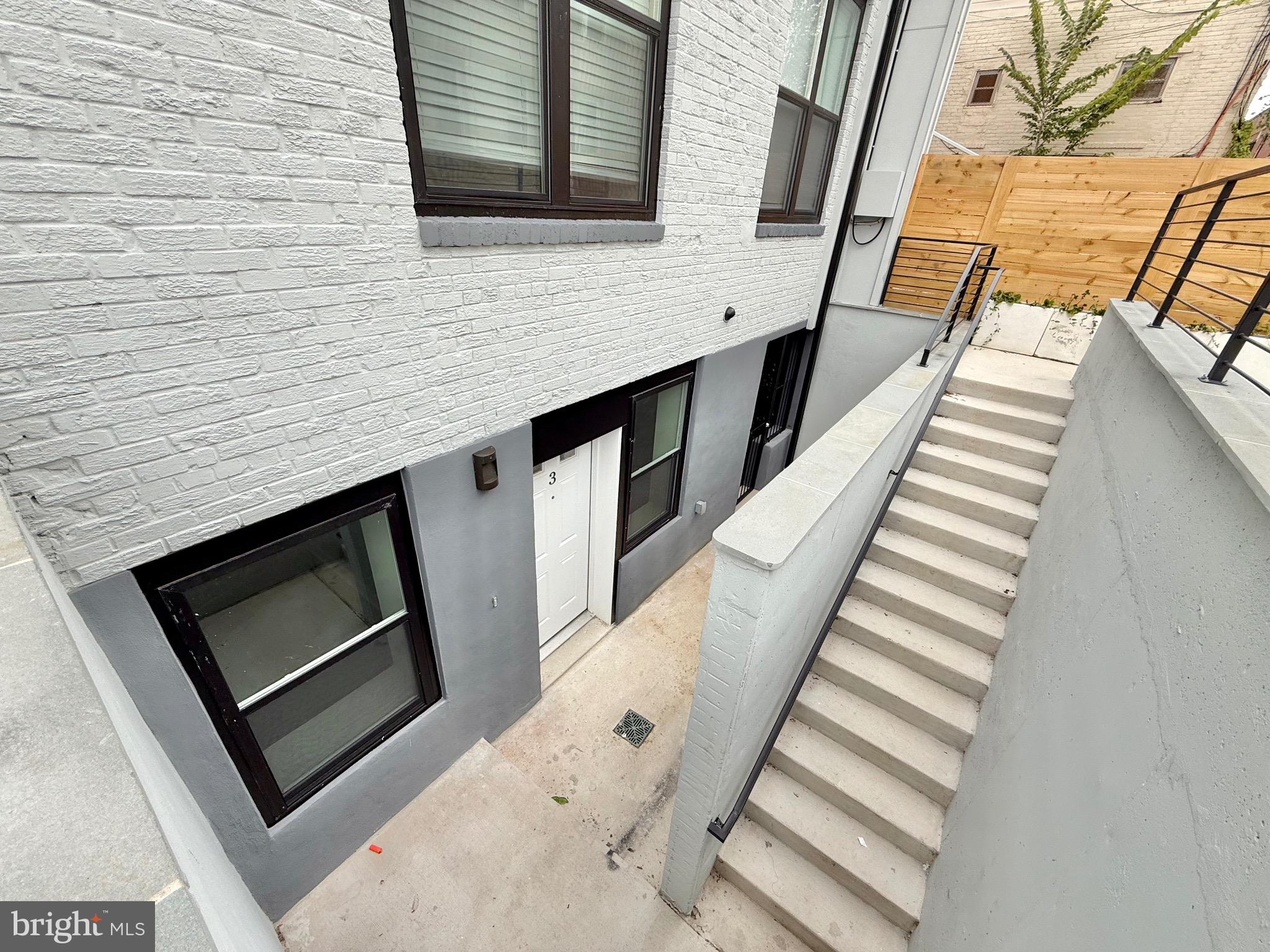 1806 D STREET NE 3