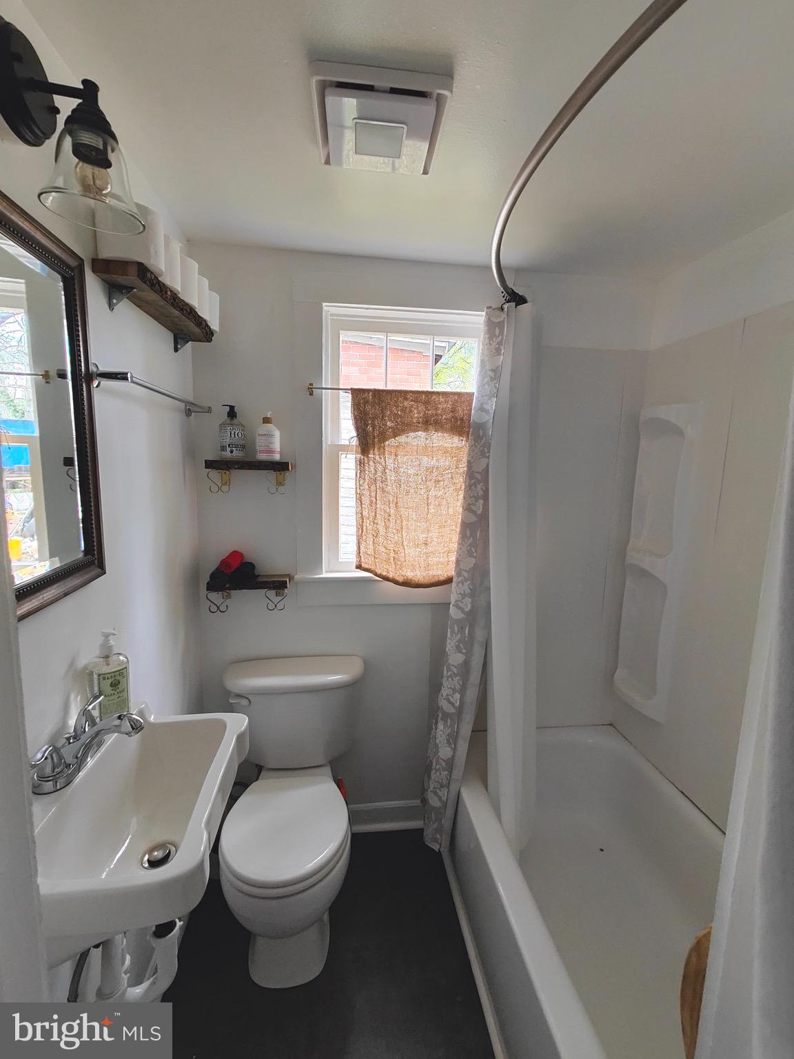 KEARNEYSVILLE - Residential Lease