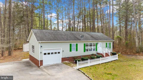 67 Stern Way, Montross, VA MLS: VAWE2008394
