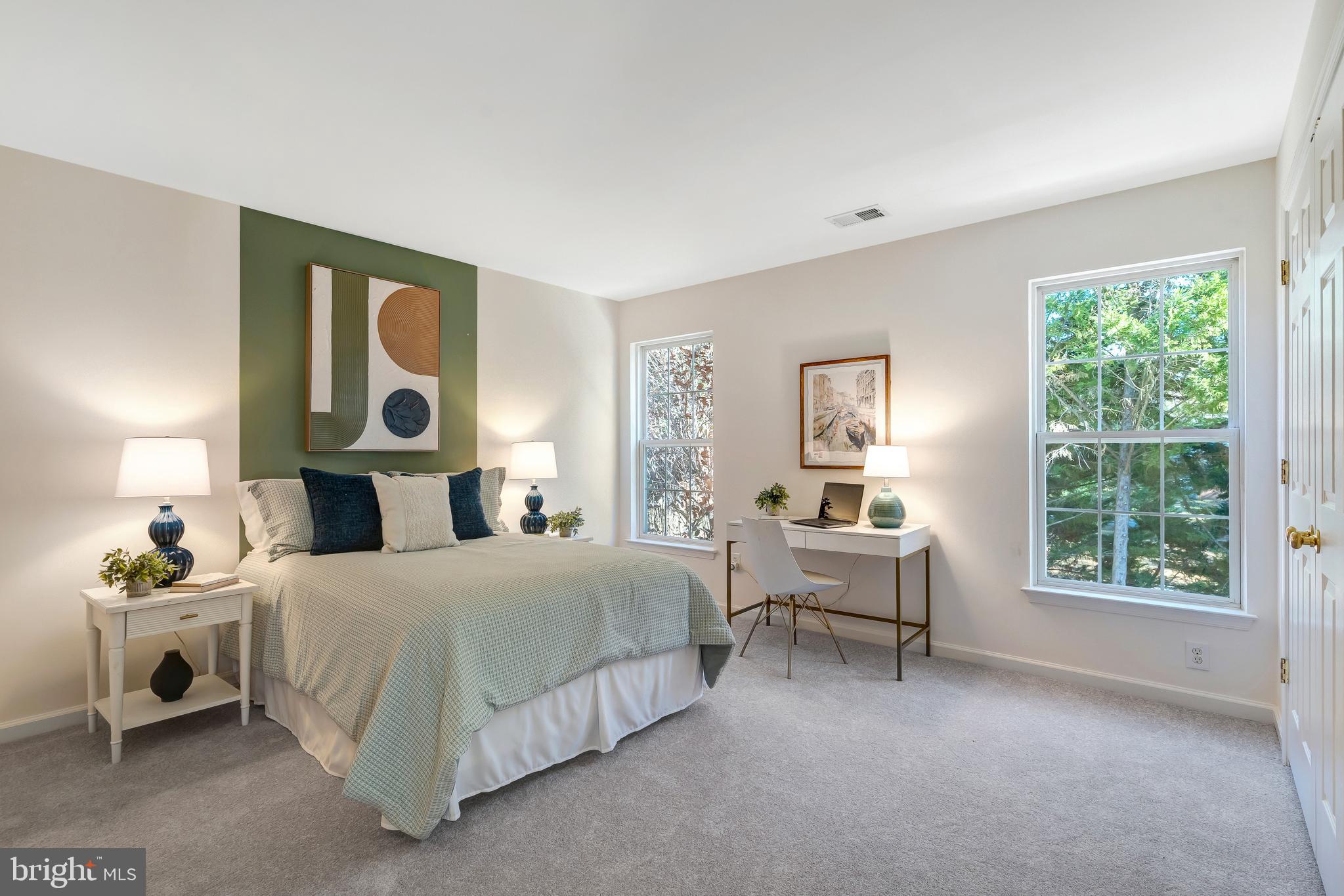 LORTON TOWN CNTR LANDBAY - Residential