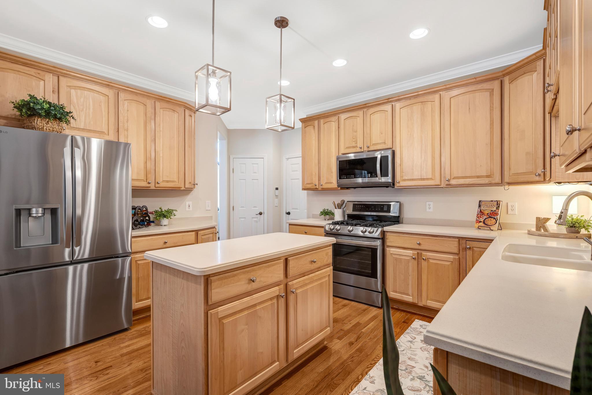 LORTON TOWN CNTR LANDBAY - Residential