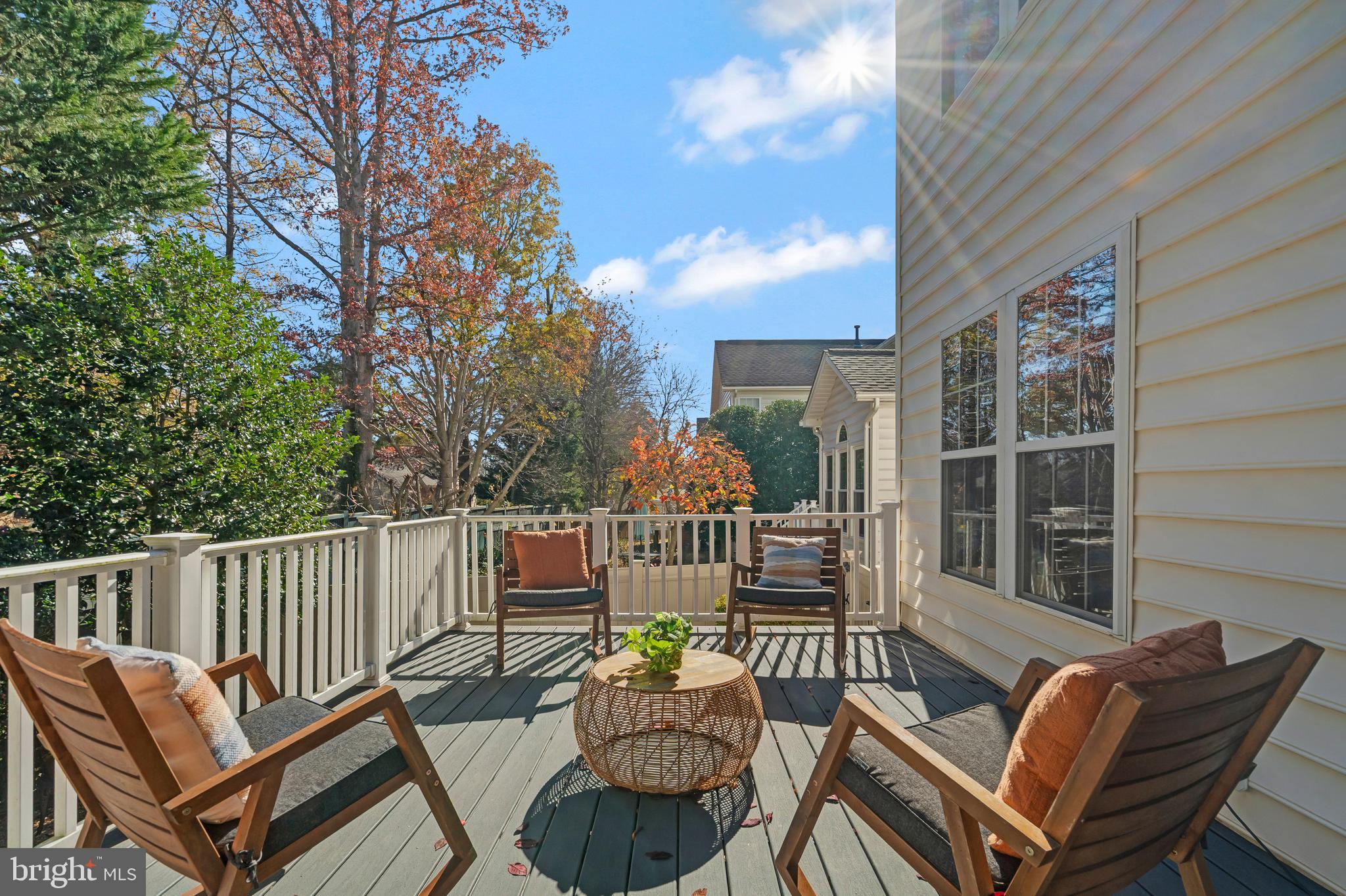 LORTON TOWN CNTR LANDBAY - Residential