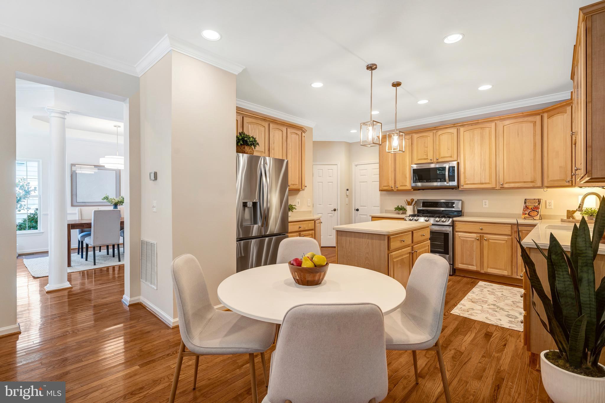 LORTON TOWN CNTR LANDBAY - Residential