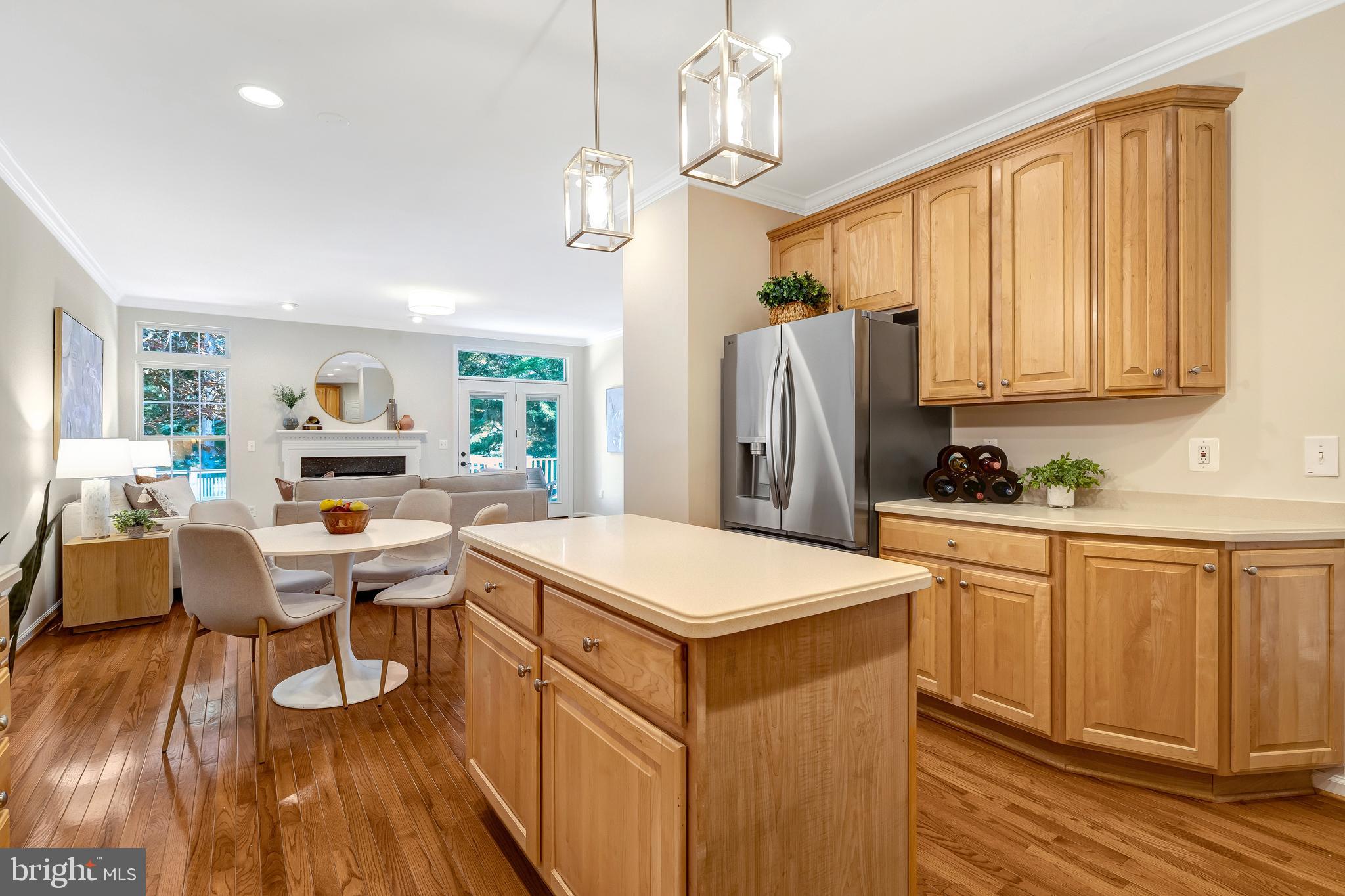 LORTON TOWN CNTR LANDBAY - Residential