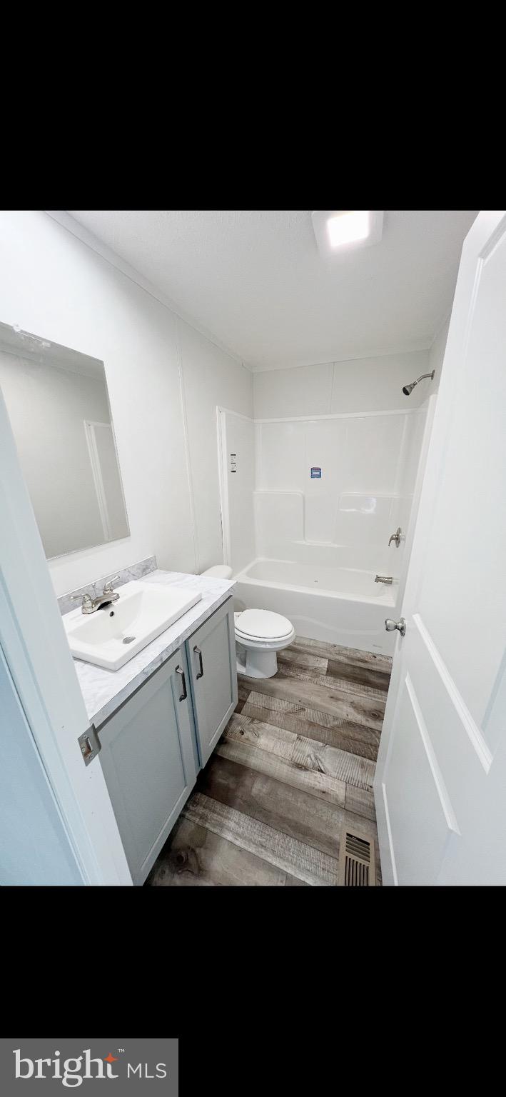 MCCONNELLSBURG - Residential