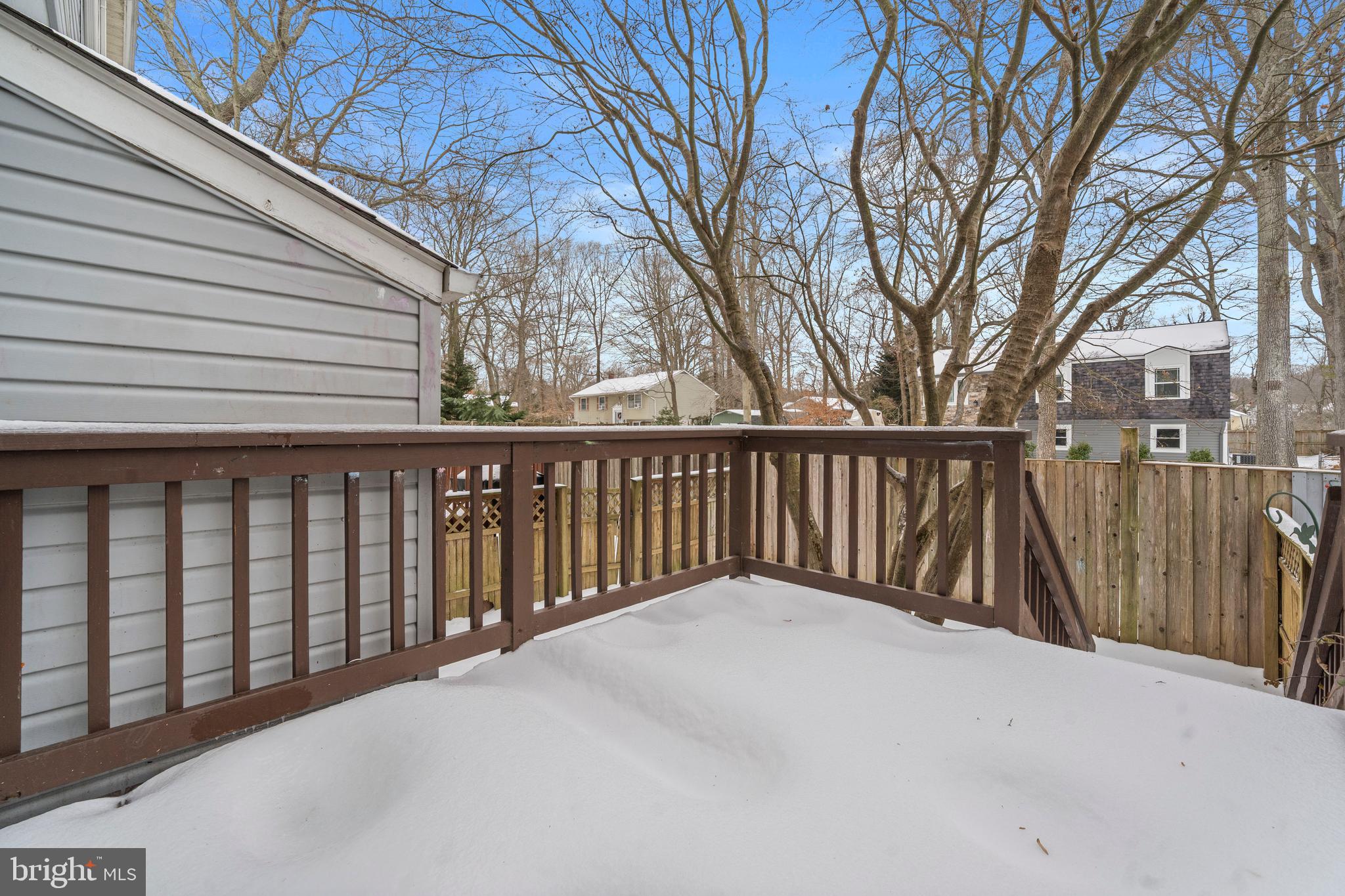 BURNT OAKS - Residential