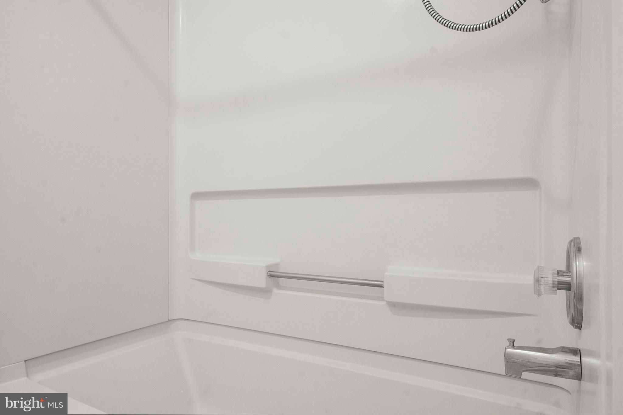 BURNT OAKS - Residential