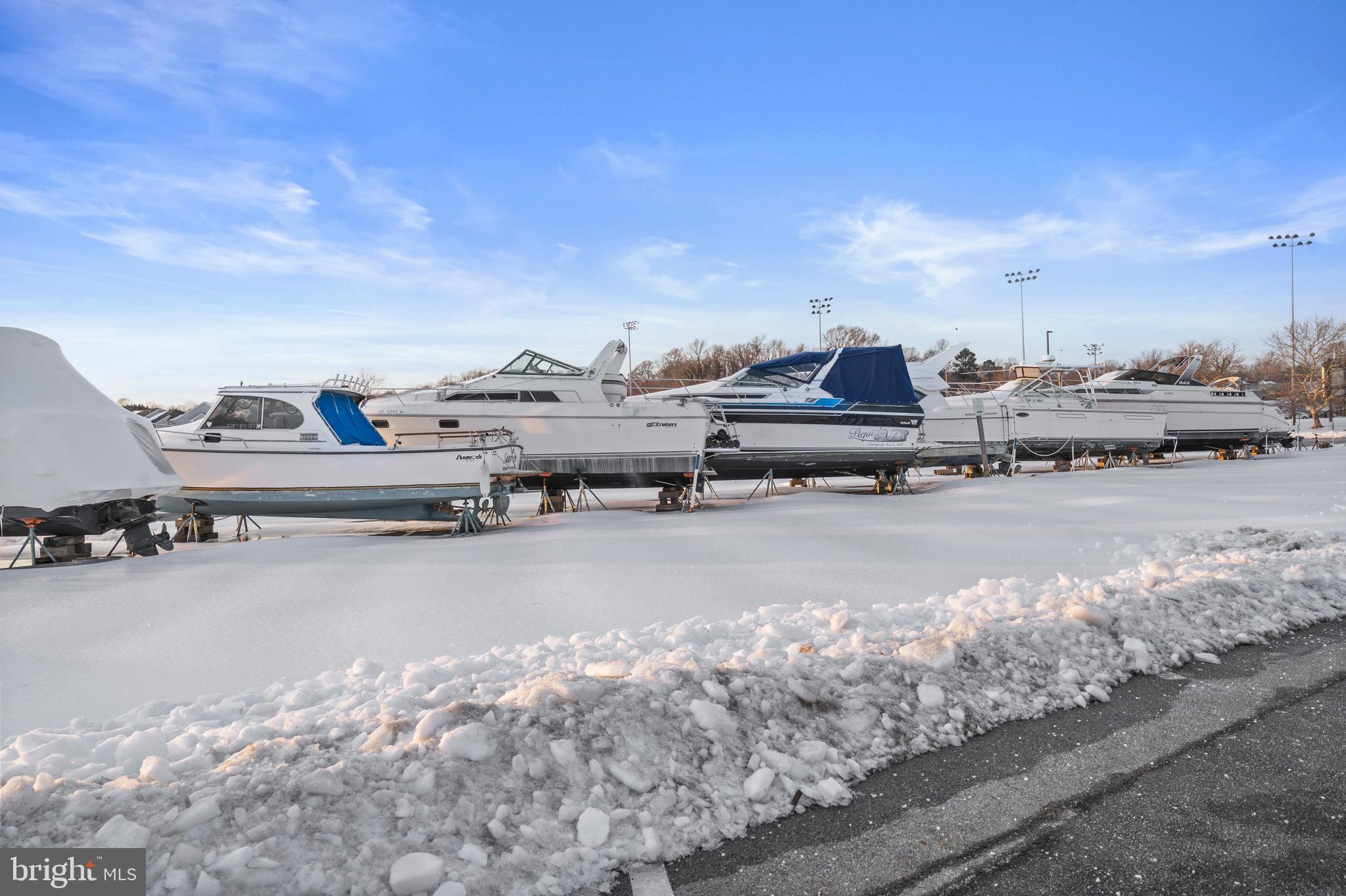 BURNT OAKS - Residential