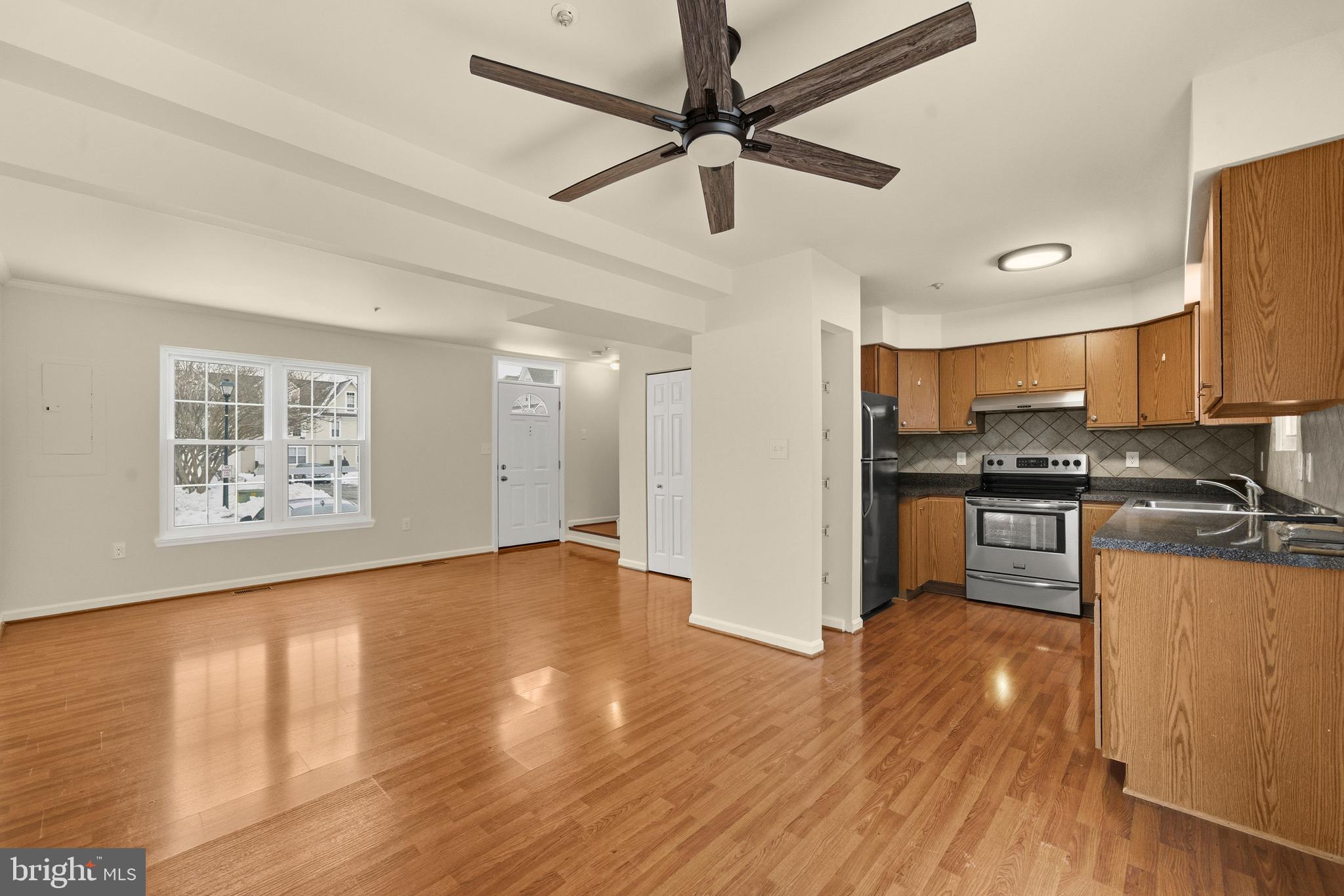 BURNT OAKS - Residential