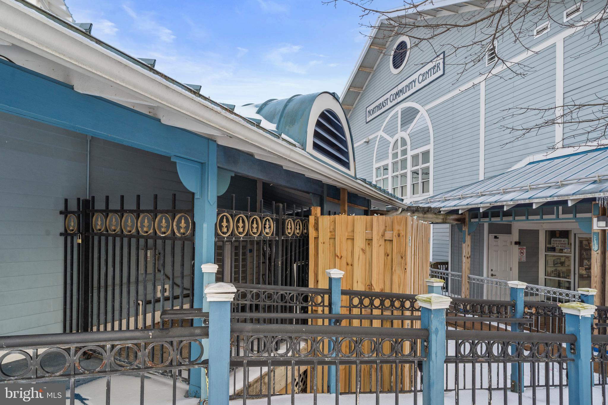 BURNT OAKS - Residential