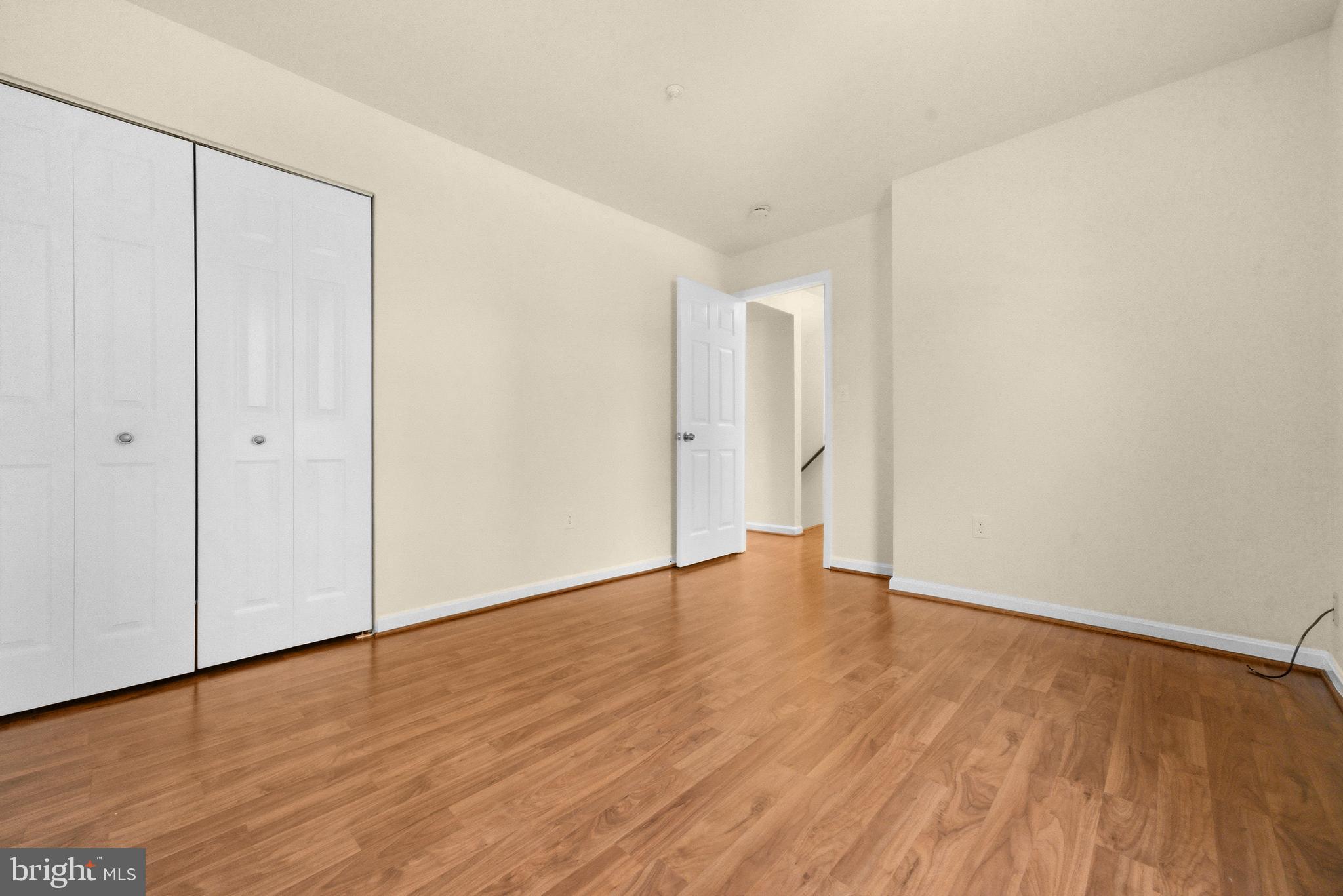 BURNT OAKS - Residential