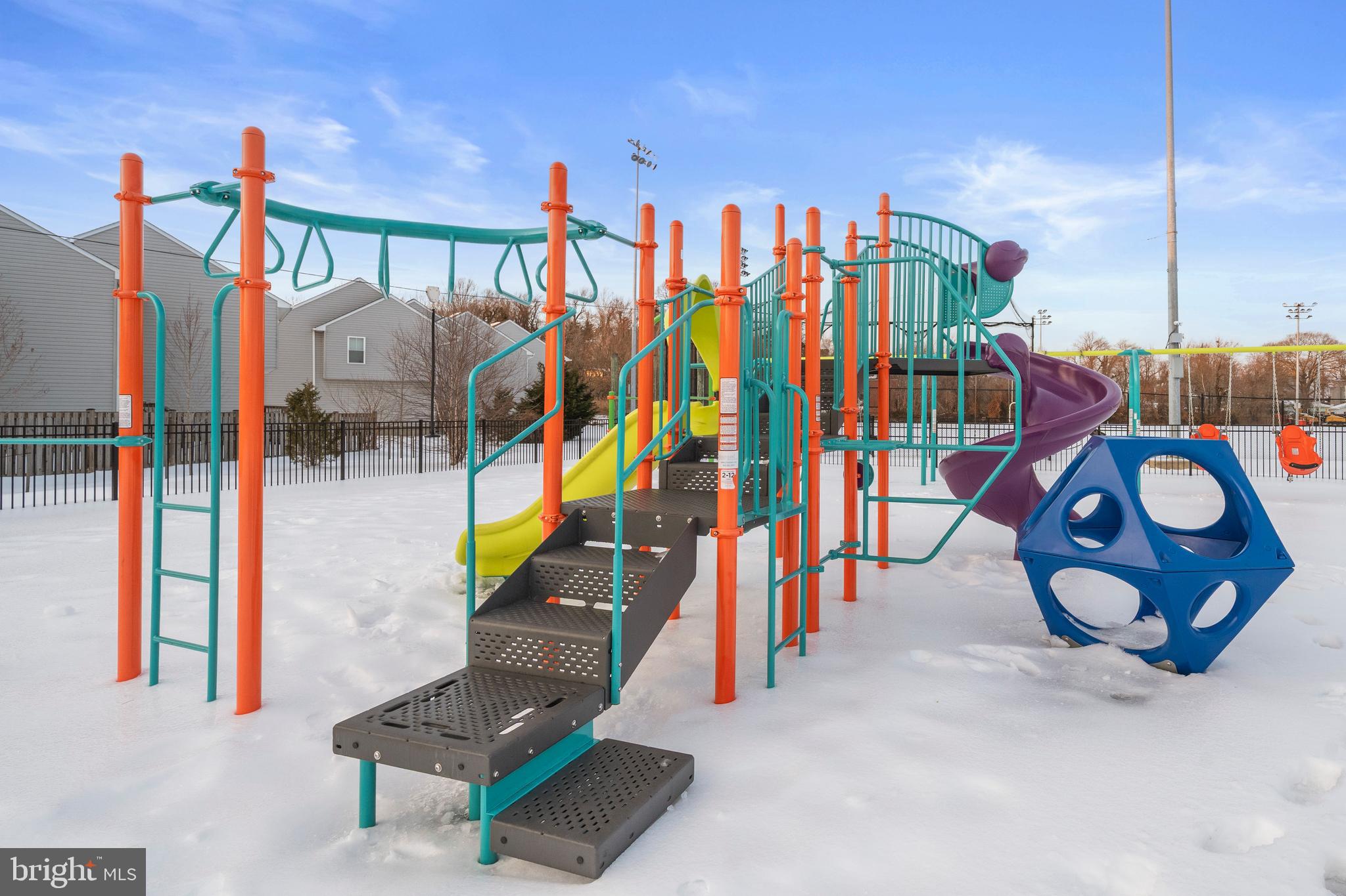 BURNT OAKS - Residential