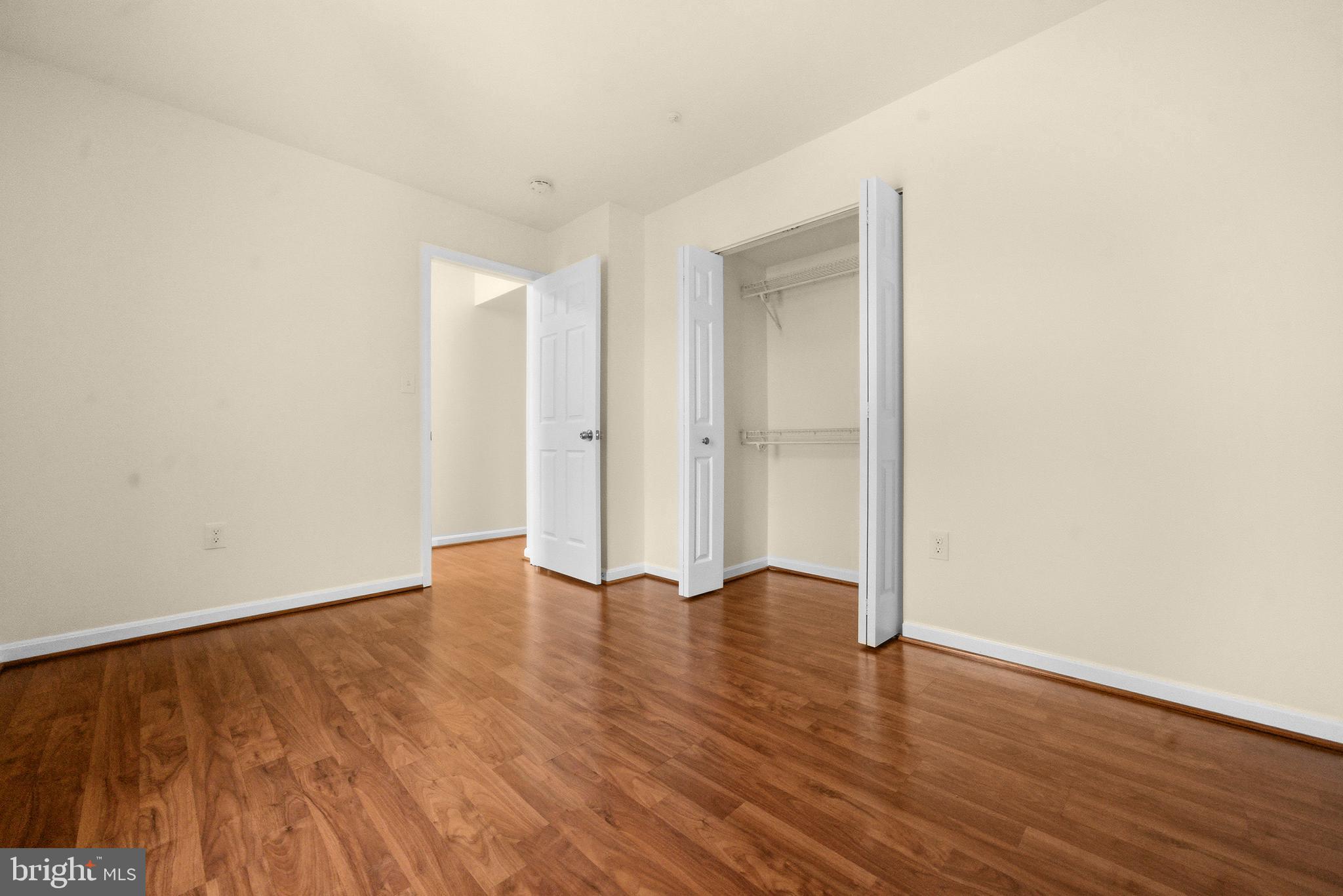 BURNT OAKS - Residential